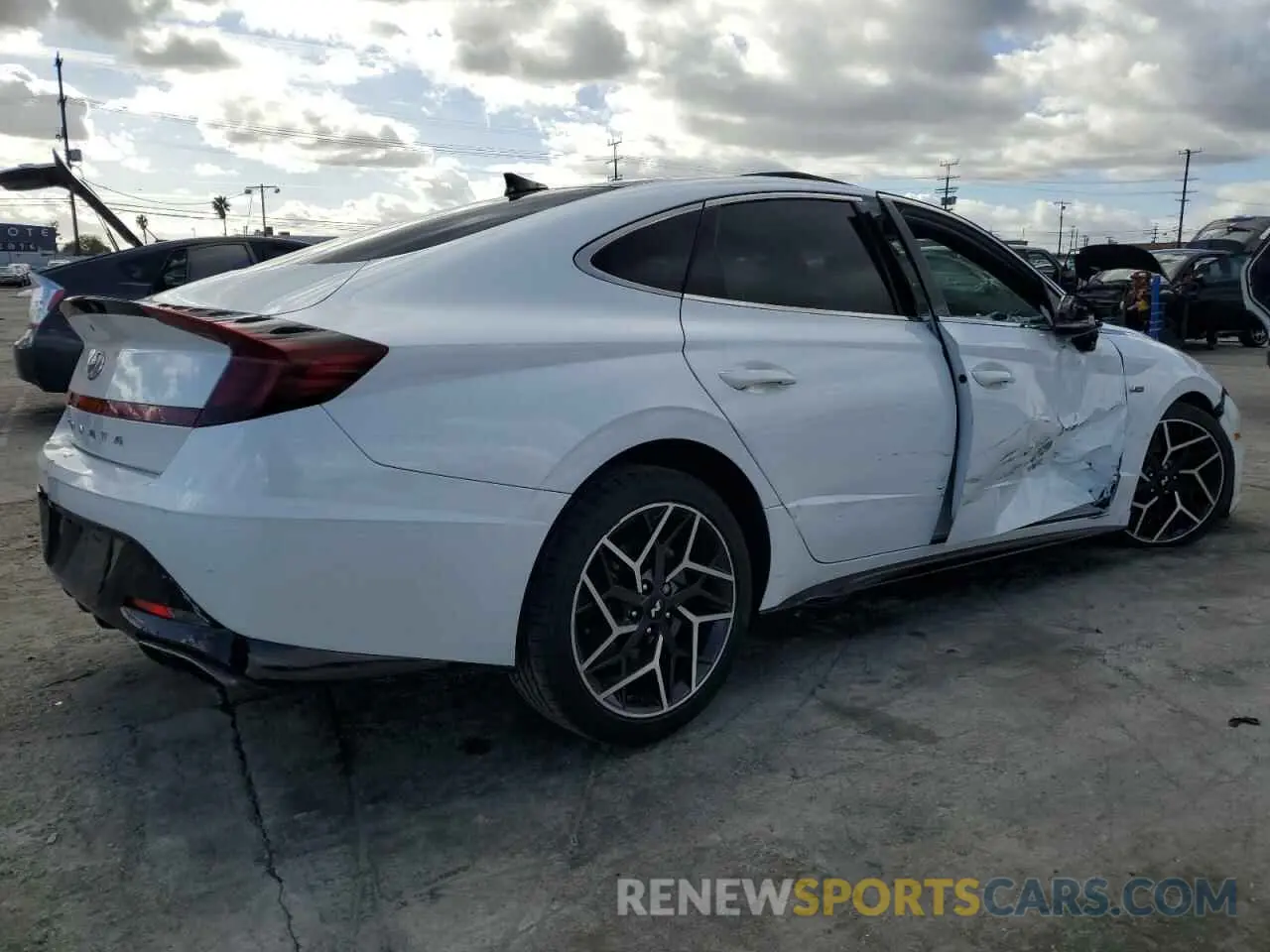 3 fotografías del automóvil dañado 5NPEK4JC6MH117610 HYUNDAI SONATA 2021