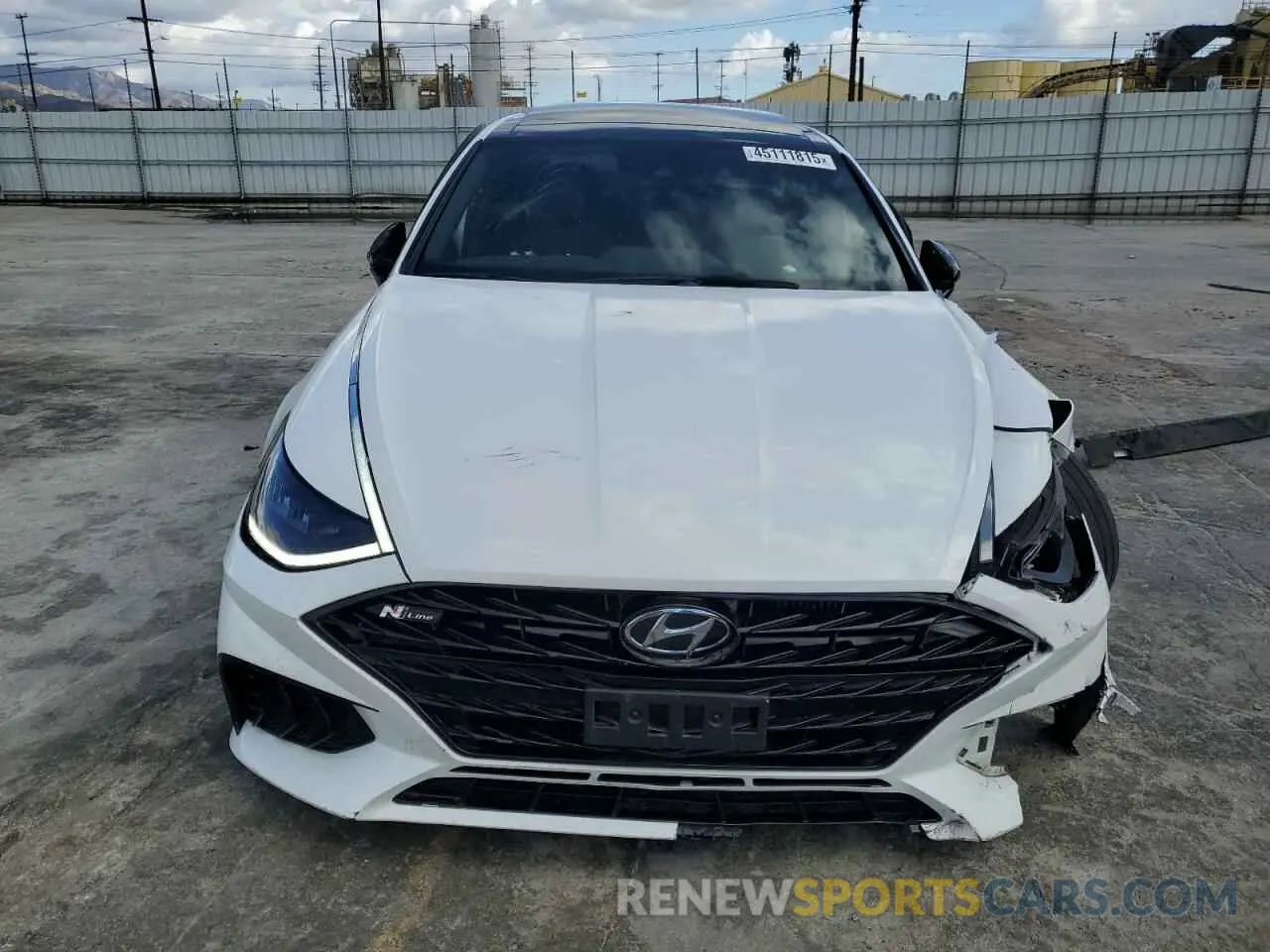 5 fotografías del automóvil dañado 5NPEK4JC6MH117610 HYUNDAI SONATA 2021