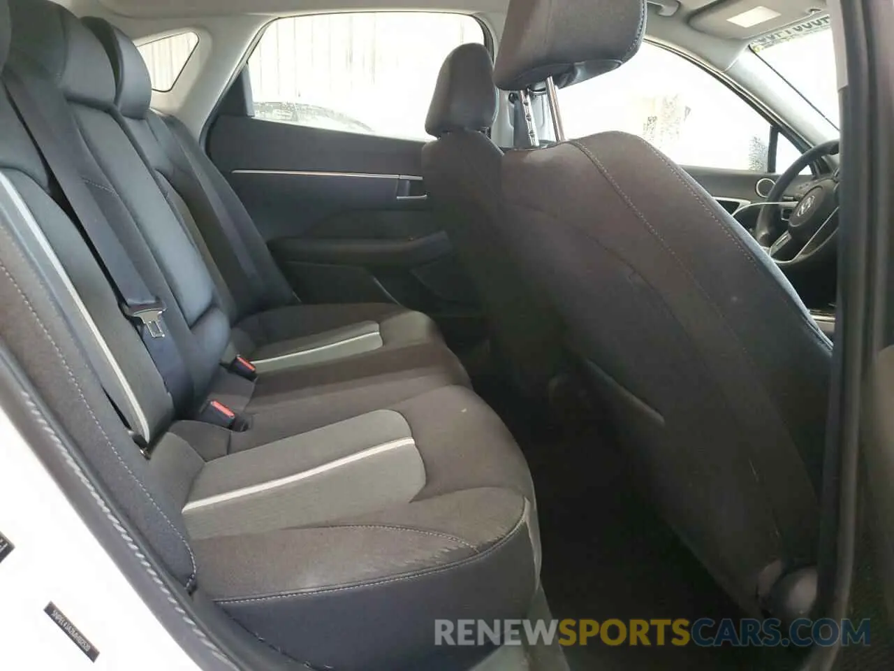 10 fotografías del automóvil dañado 5NPEL4JA2MH102520 HYUNDAI SONATA 2021