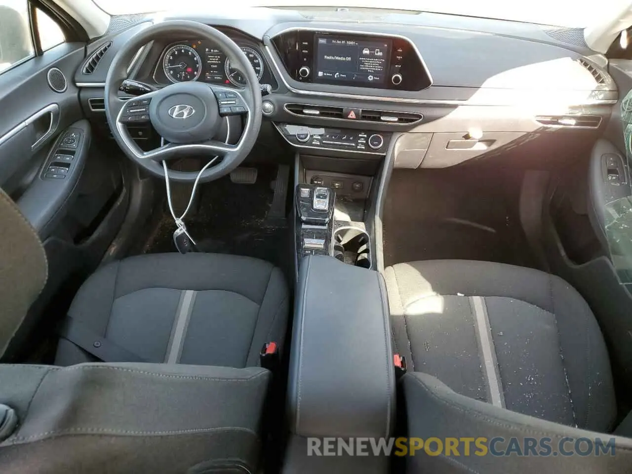 8 fotografías del automóvil dañado 5NPEL4JA5MH071232 HYUNDAI SONATA 2021