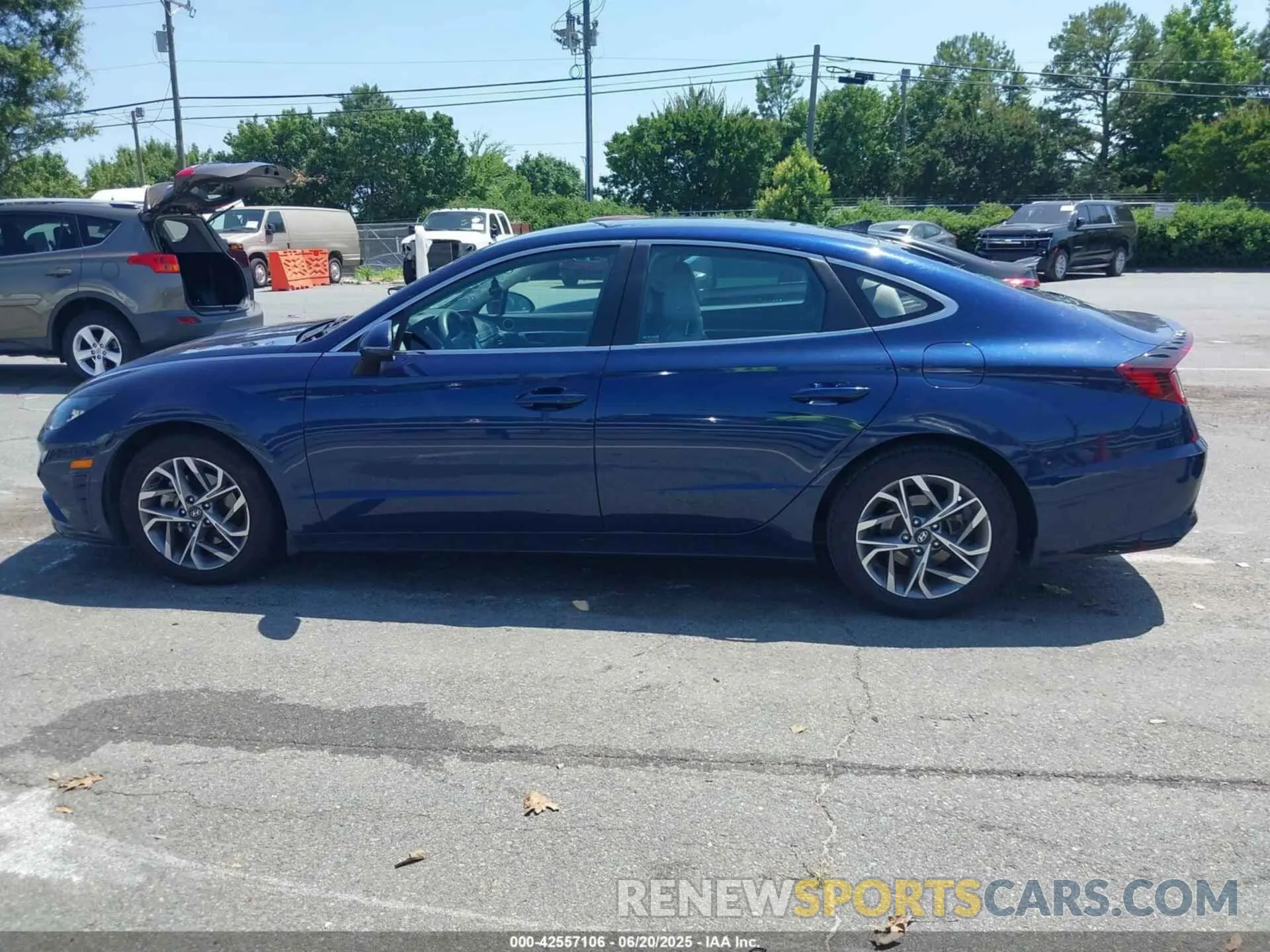 14 fotografías del automóvil dañado 5NPEL4JA8MH096366 HYUNDAI SONATA 2021