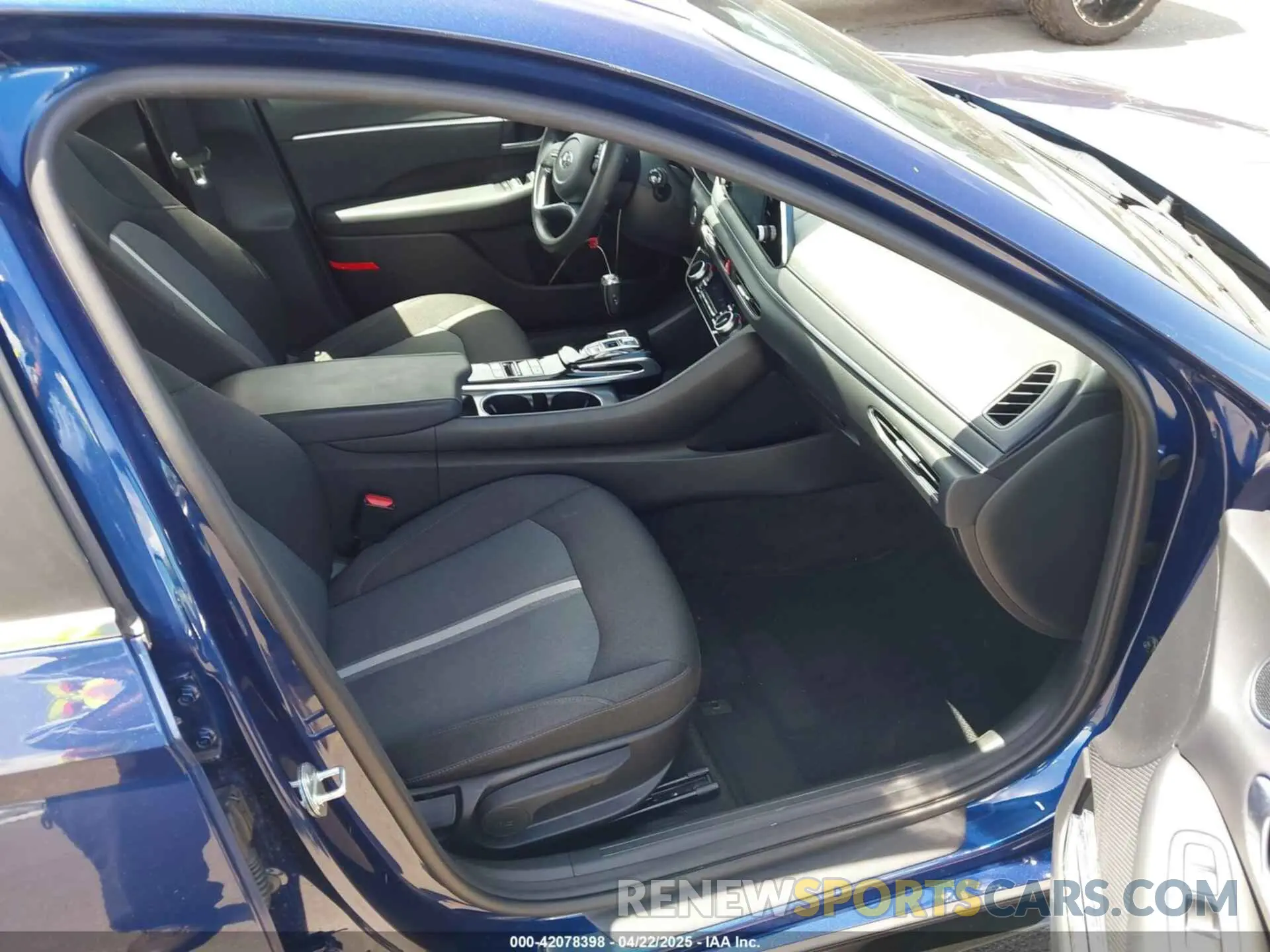 5 fotografías del automóvil dañado 5NPEL4JA9MH086333 HYUNDAI SONATA 2021