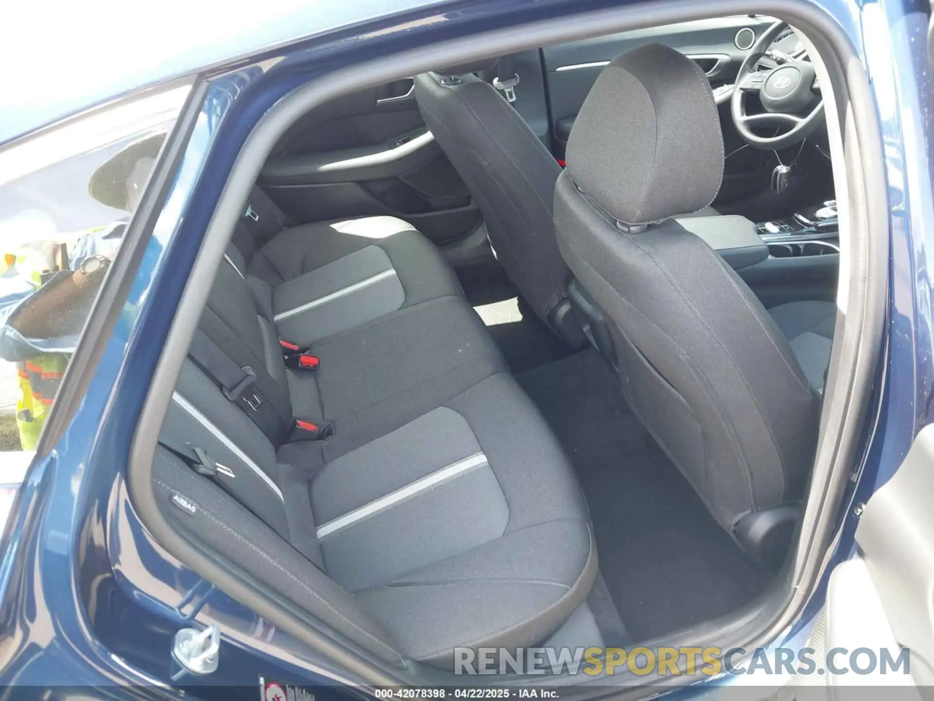 8 fotografías del automóvil dañado 5NPEL4JA9MH086333 HYUNDAI SONATA 2021