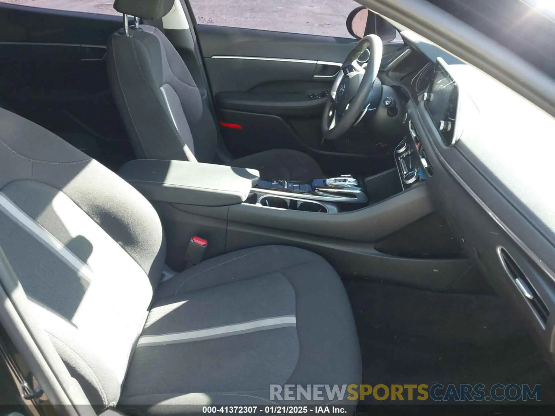 5 fotografías del automóvil dañado KMHL24JJ1MA023692 HYUNDAI SONATA 2021