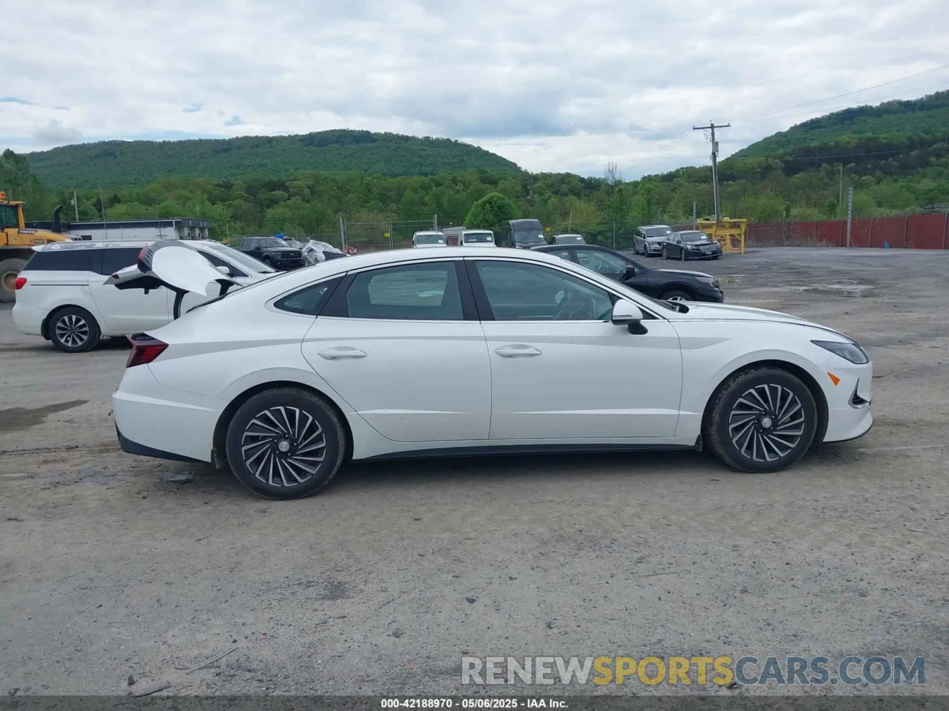 13 fotografías del automóvil dañado KMHL34JJ8MA033861 HYUNDAI SONATA 2021