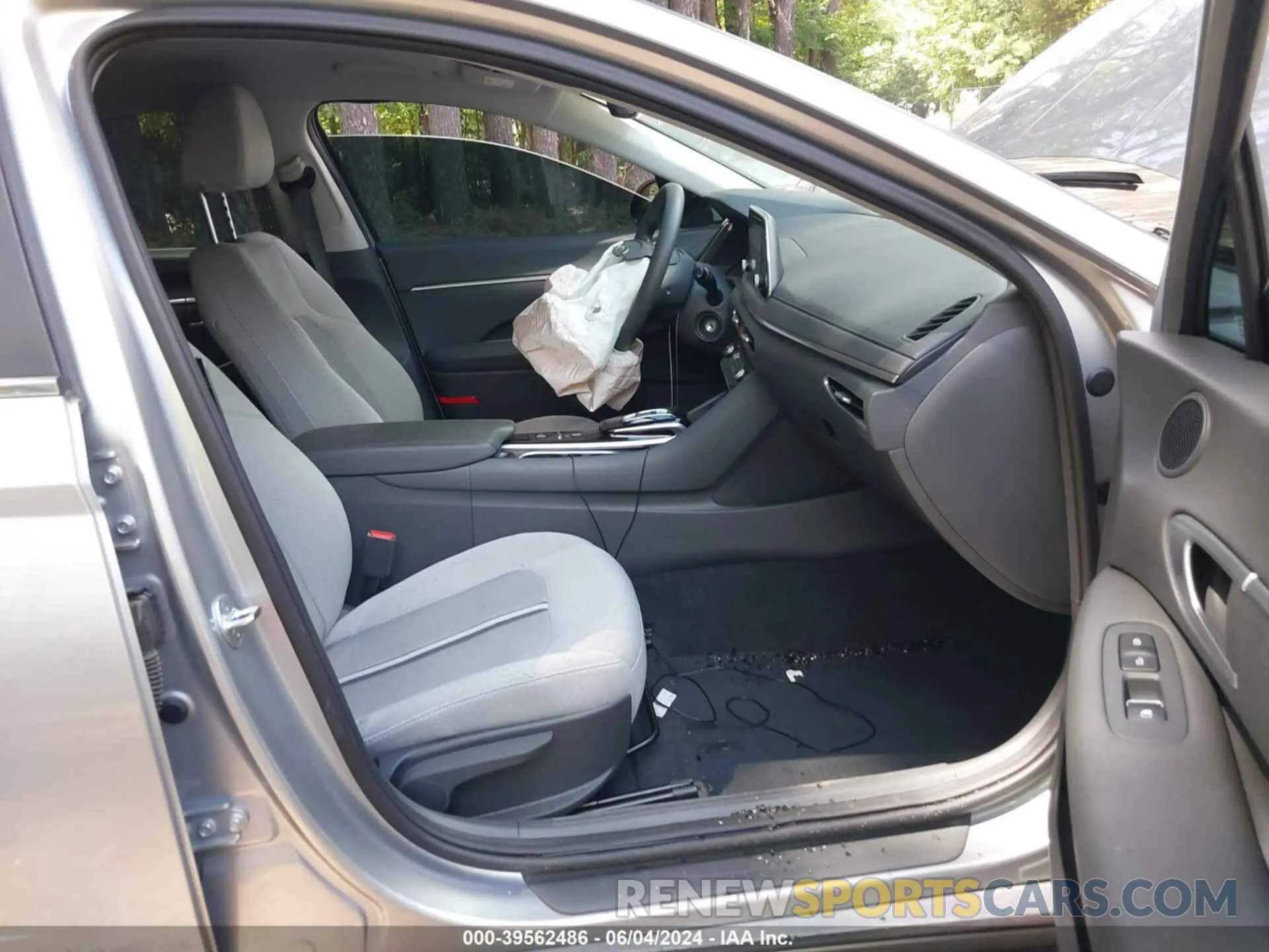 5 fotografías del automóvil dañado 5NPEG4JA2NH146572 HYUNDAI SONATA 2022