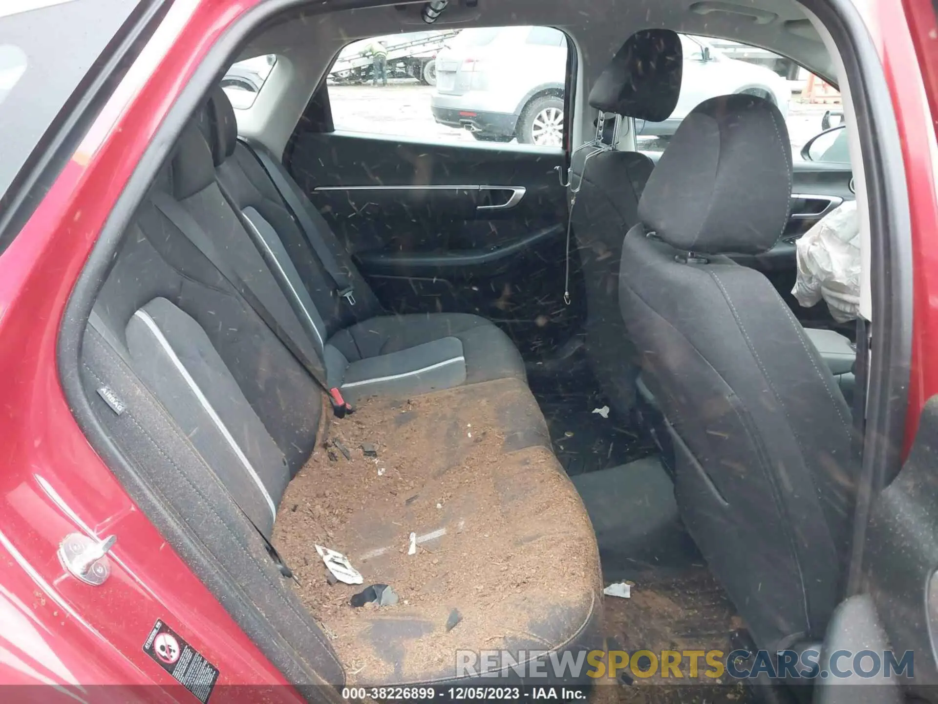 8 fotografías del automóvil dañado 5NPEG4JA6NH142900 HYUNDAI SONATA 2022