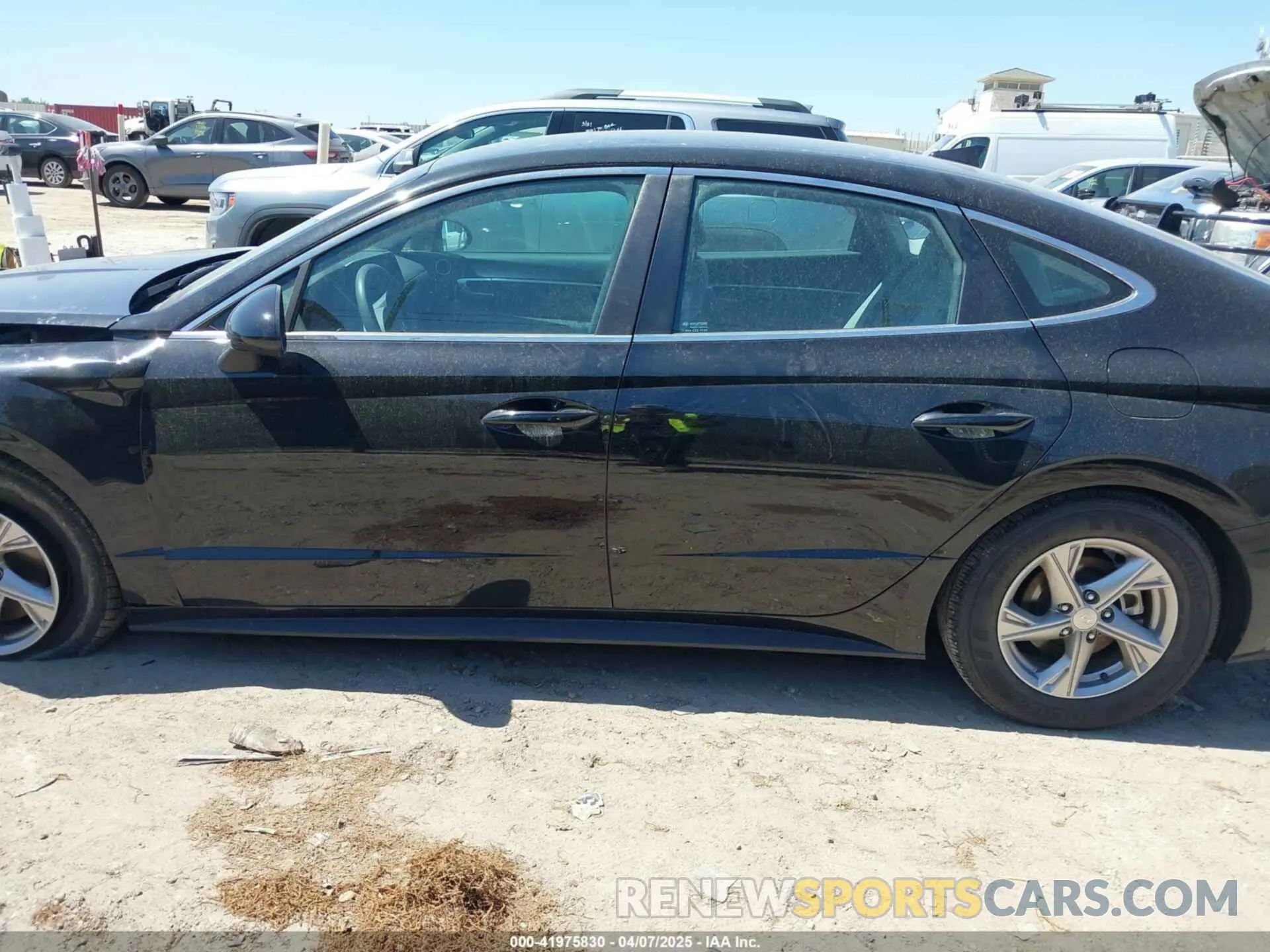 14 fotografías del automóvil dañado 5NPEG4JA7NH135356 HYUNDAI SONATA 2022