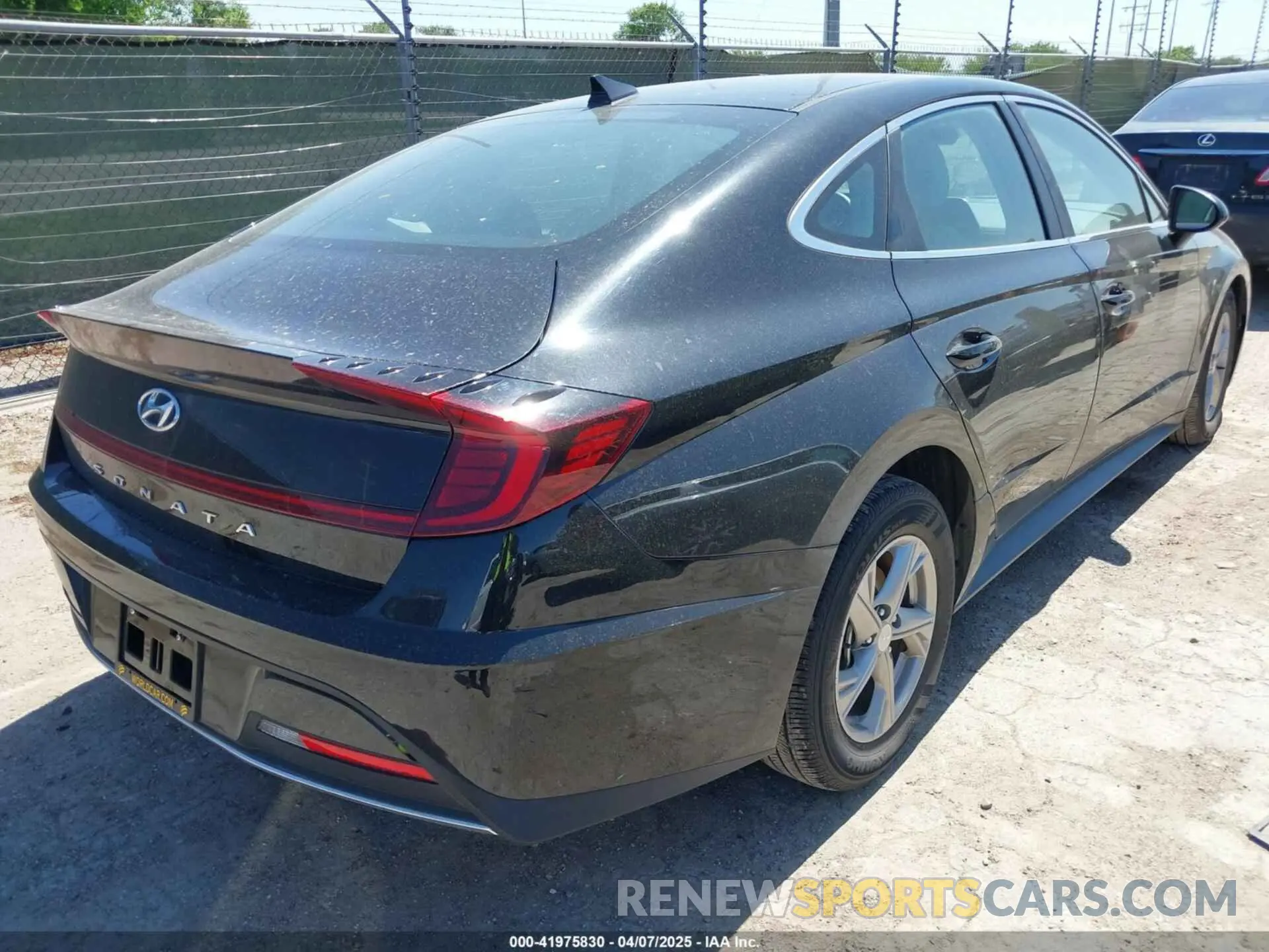 4 fotografías del automóvil dañado 5NPEG4JA7NH135356 HYUNDAI SONATA 2022