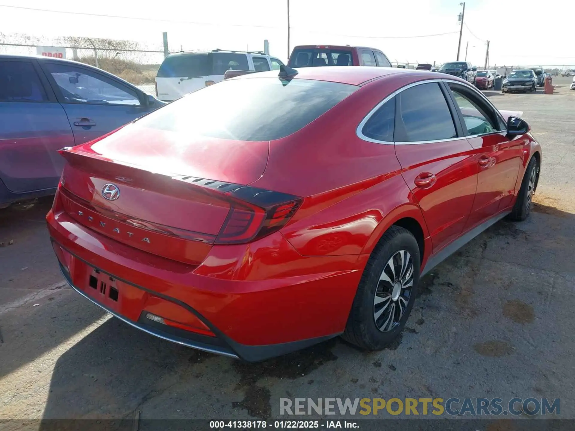 4 fotografías del automóvil dañado 5NPEG4JAXNH142947 HYUNDAI SONATA 2022
