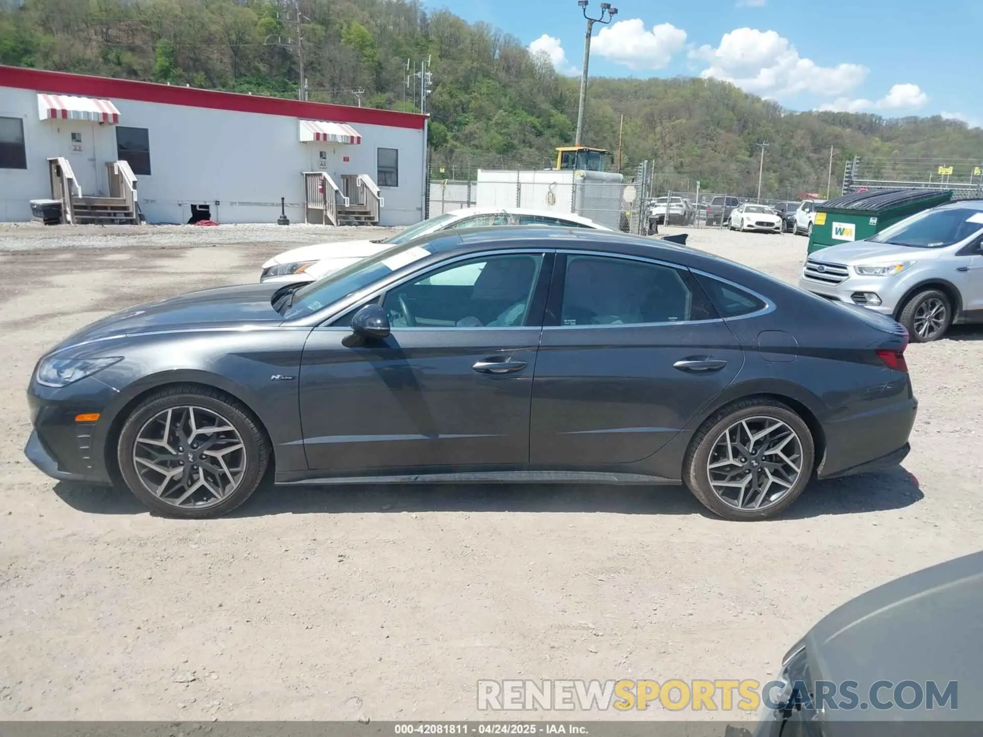 14 fotografías del automóvil dañado 5NPEK4JC7NH149497 HYUNDAI SONATA 2022