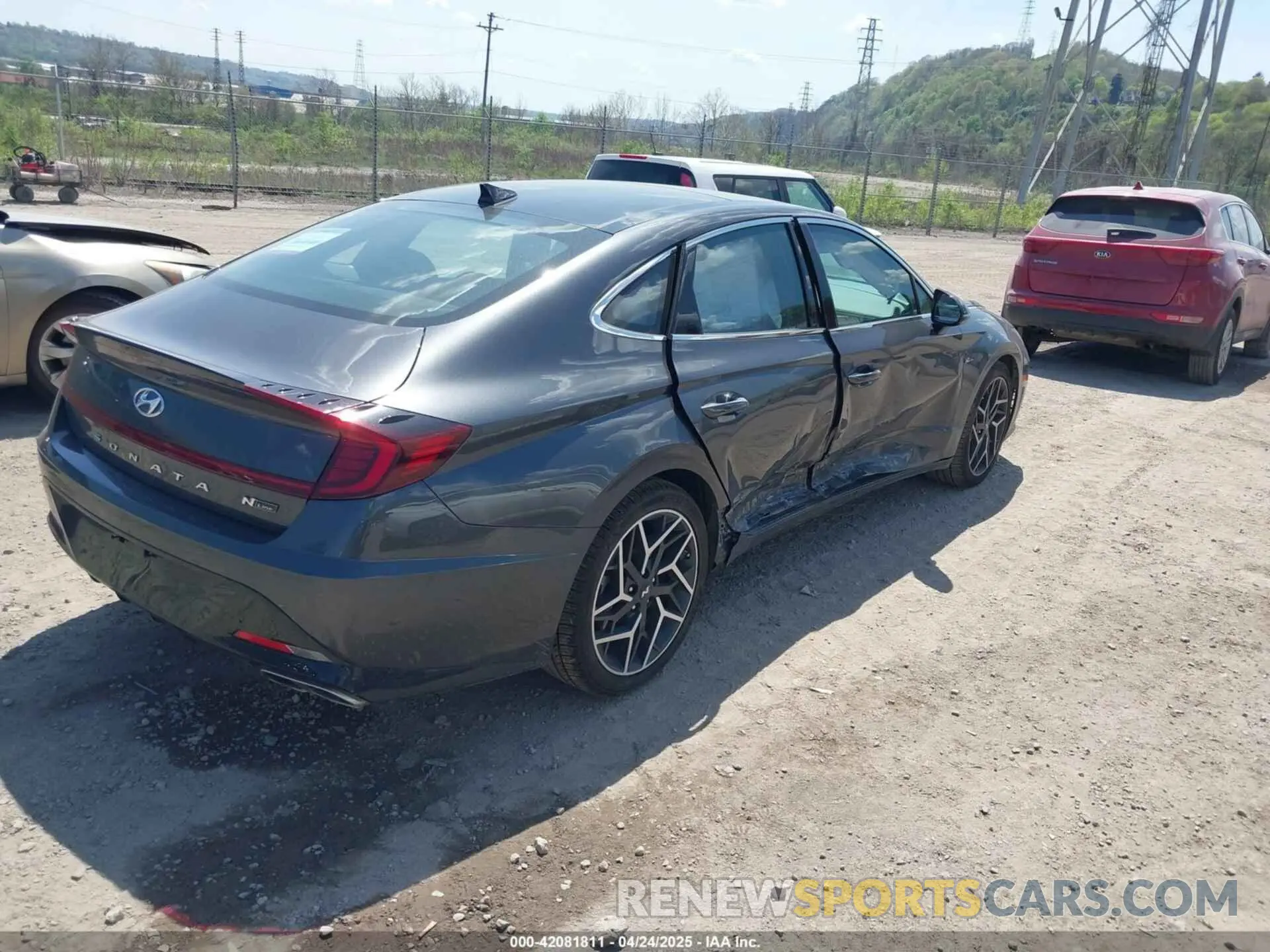 4 fotografías del automóvil dañado 5NPEK4JC7NH149497 HYUNDAI SONATA 2022