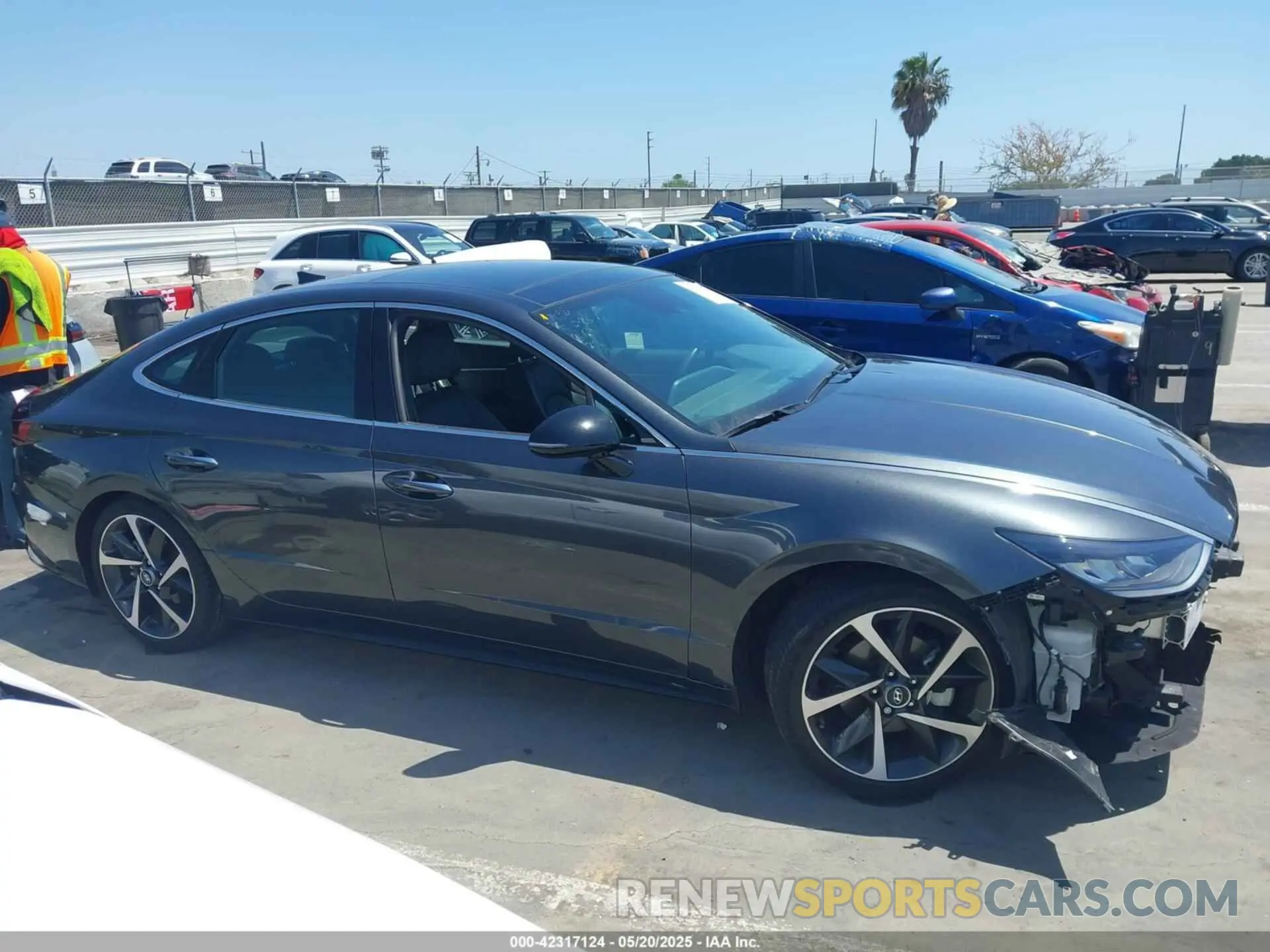13 fotografías del automóvil dañado KMHL44J28NA235994 HYUNDAI SONATA 2022