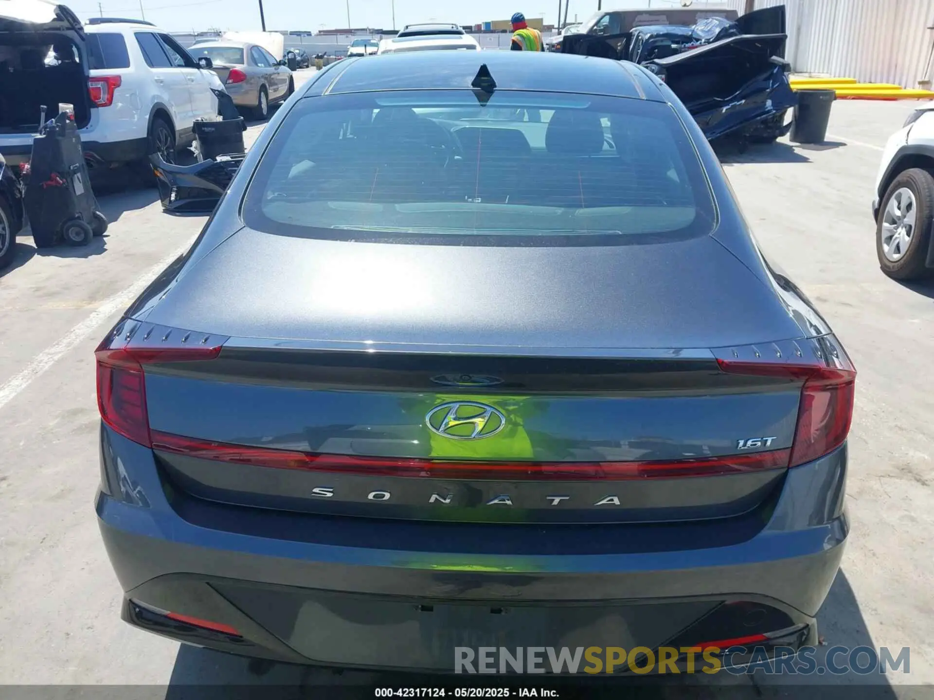 16 fotografías del automóvil dañado KMHL44J28NA235994 HYUNDAI SONATA 2022