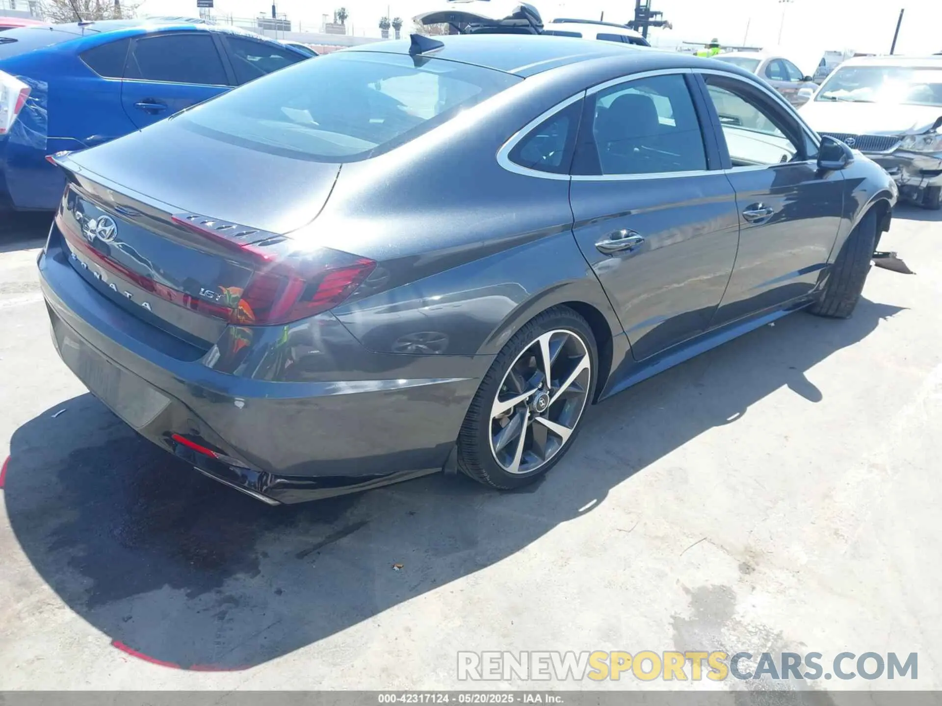 4 fotografías del automóvil dañado KMHL44J28NA235994 HYUNDAI SONATA 2022