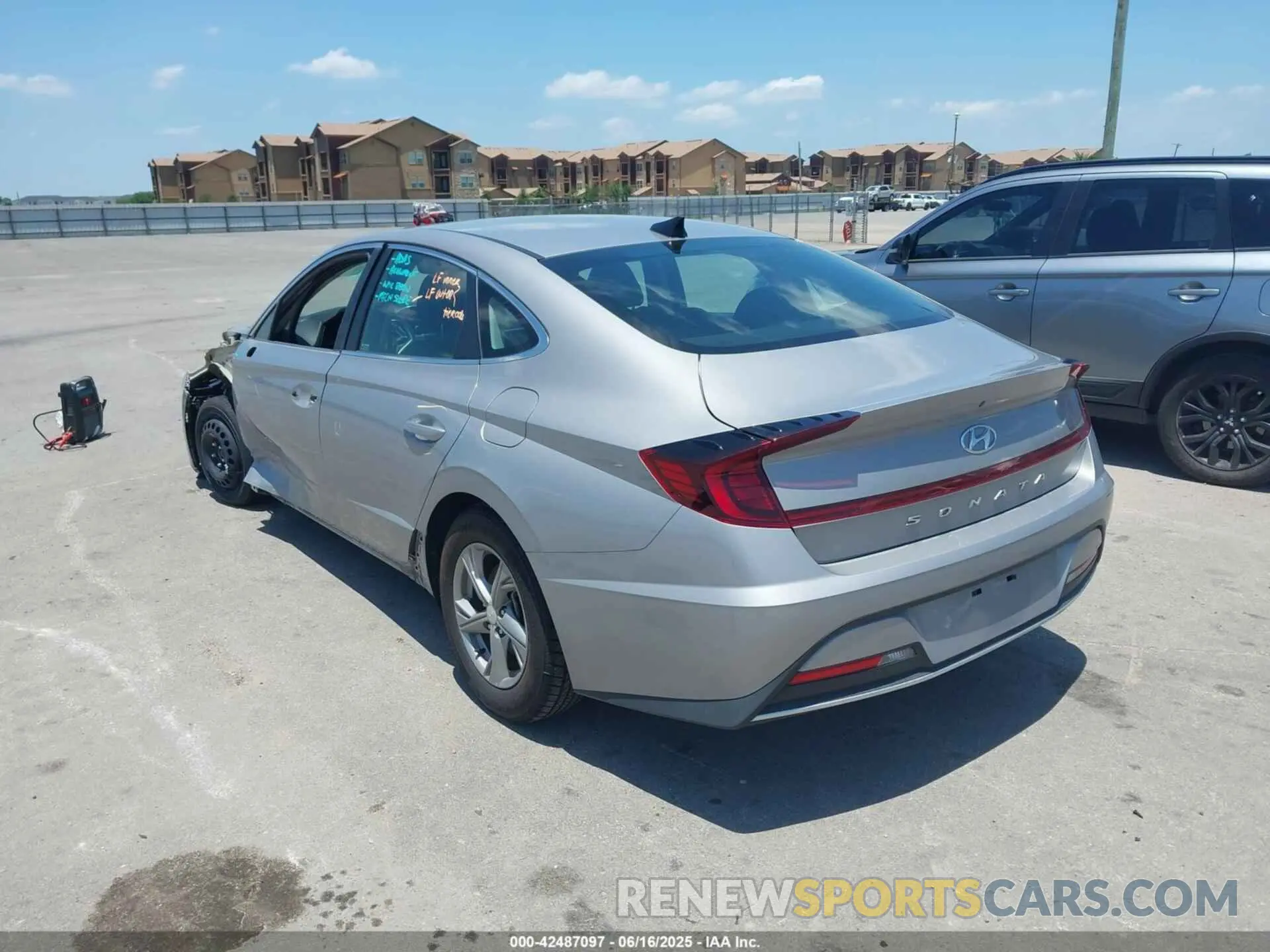 3 fotografías del automóvil dañado KMHL24JA7PA259171 HYUNDAI SONATA 2023