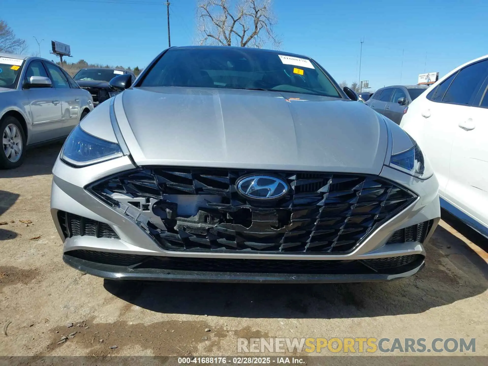 12 fotografías del automóvil dañado KMHL44J27PA263823 HYUNDAI SONATA 2023
