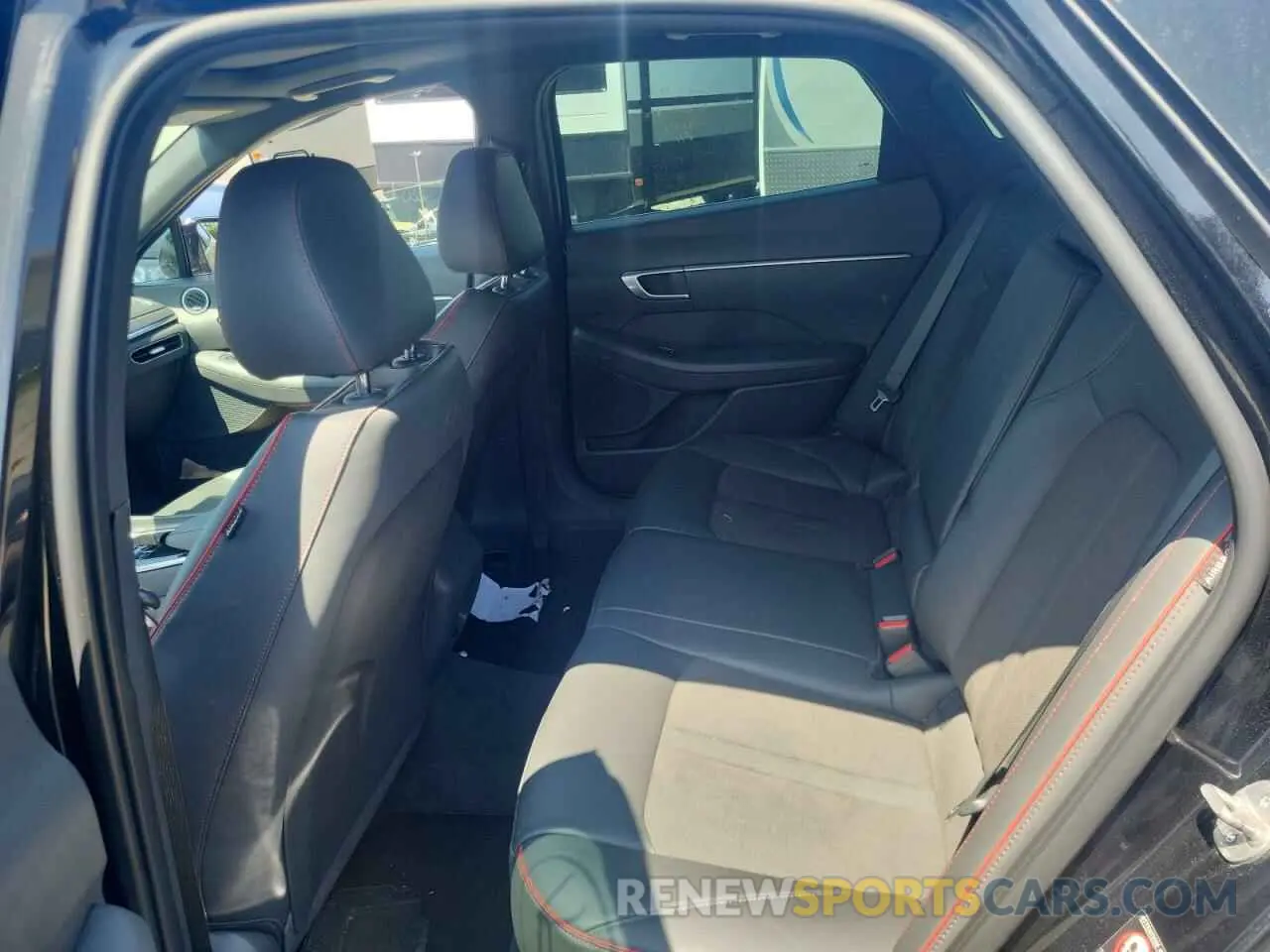 10 fotografías del automóvil dañado KMHL44J28PA265256 HYUNDAI SONATA 2023