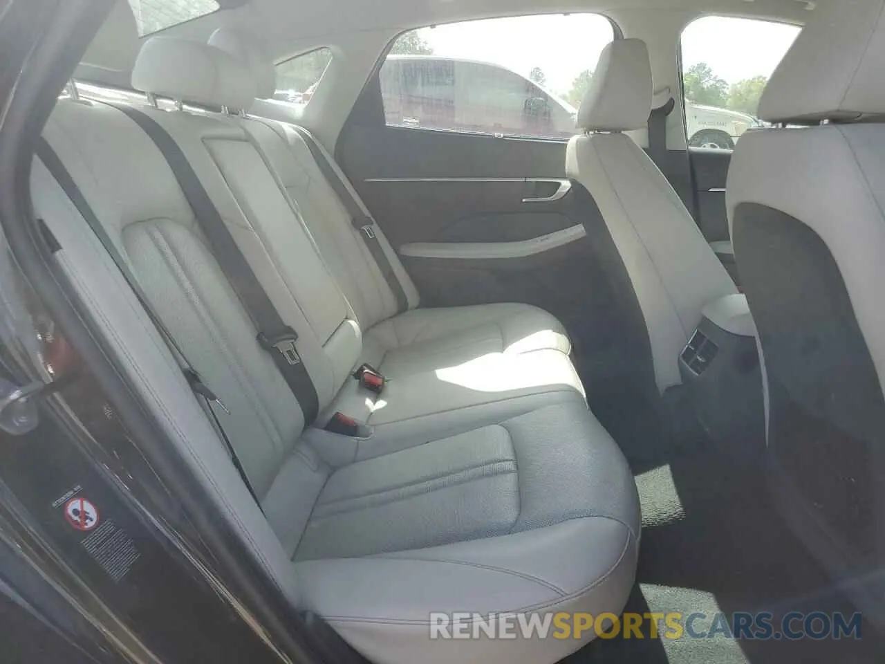 10 fotografías del automóvil dañado KMHL54JJ2PA081256 HYUNDAI SONATA 2023