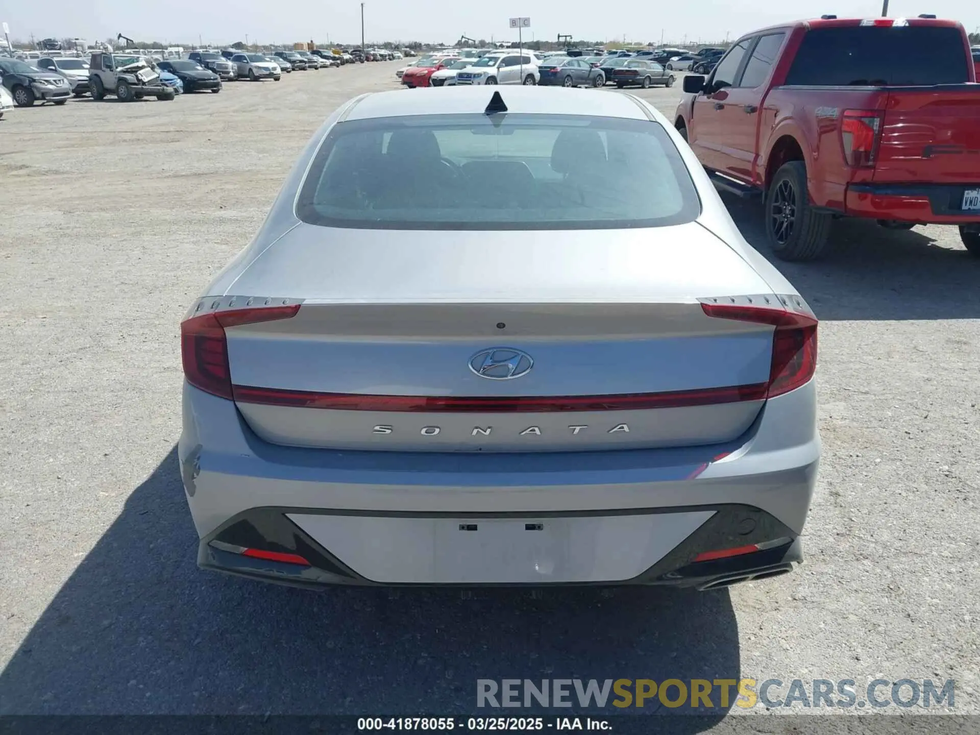 16 fotografías del automóvil dañado KMHL64JA0PA319652 HYUNDAI SONATA 2023