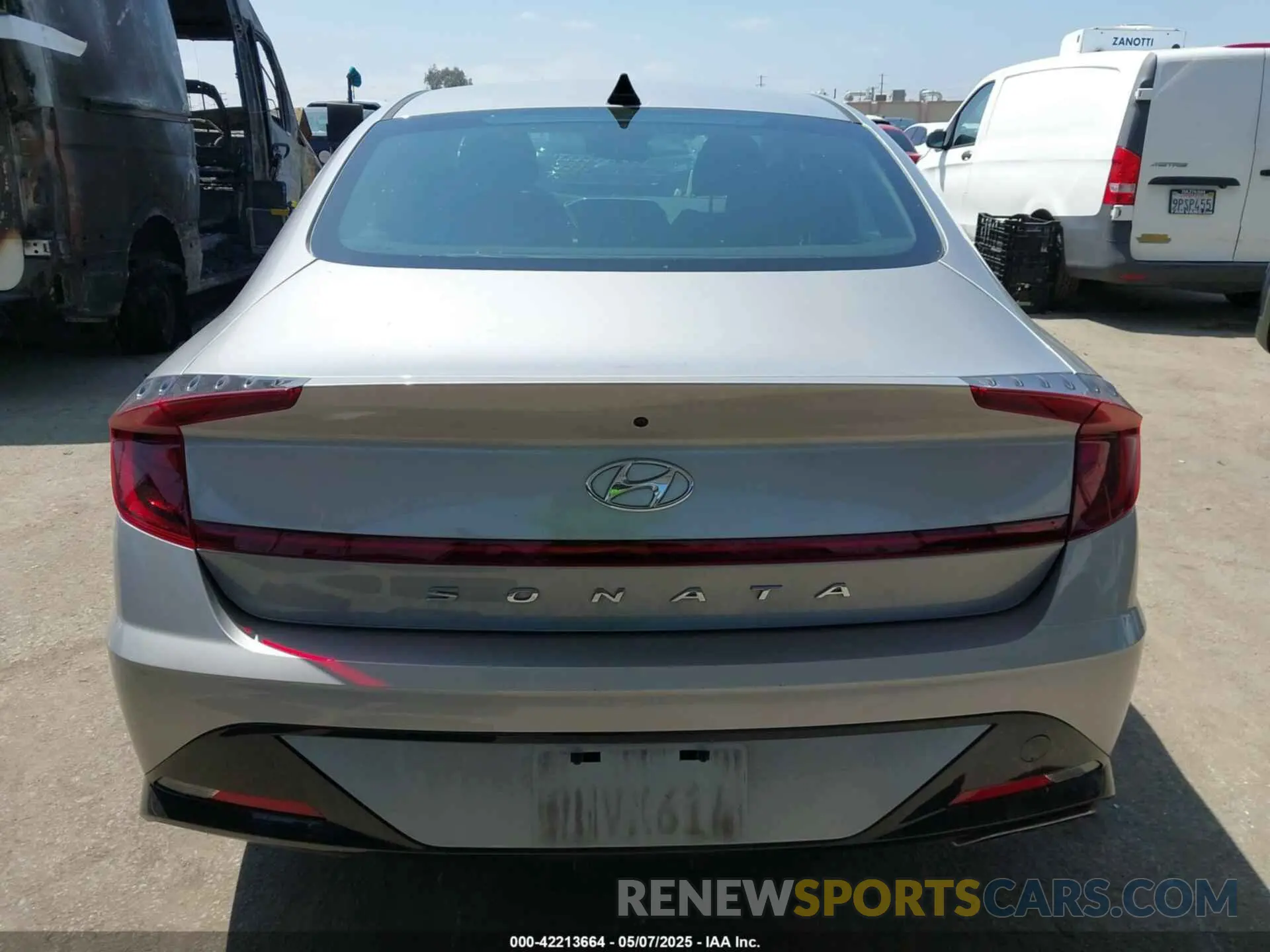 16 fotografías del automóvil dañado KMHL64JA1PA329347 HYUNDAI SONATA 2023