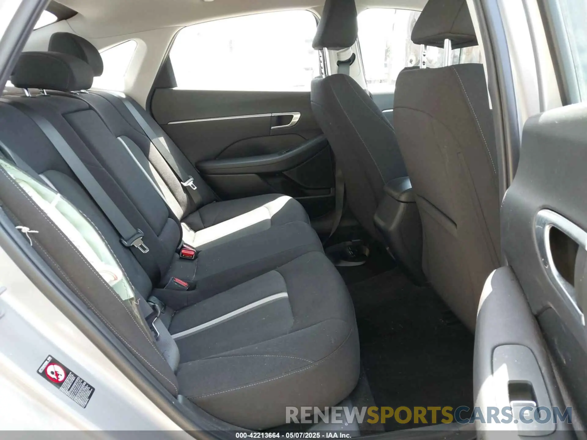 8 fotografías del automóvil dañado KMHL64JA1PA329347 HYUNDAI SONATA 2023
