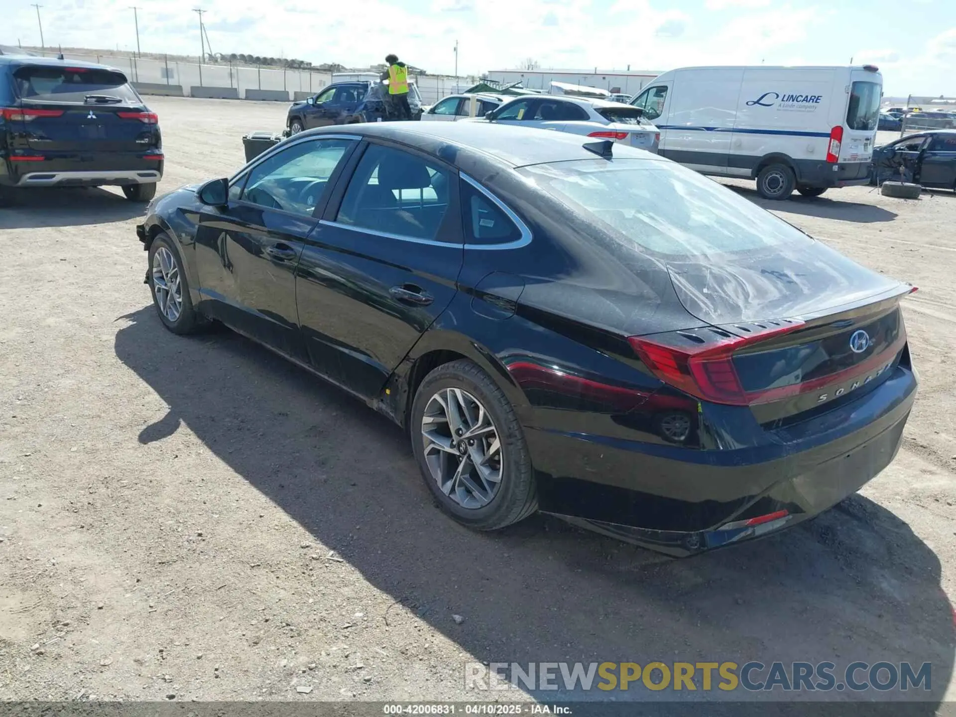3 fotografías del automóvil dañado KMHL64JA3PA282175 HYUNDAI SONATA 2023