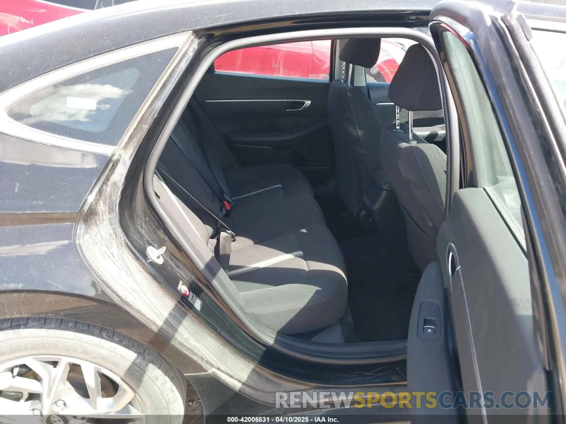 8 fotografías del automóvil dañado KMHL64JA3PA282175 HYUNDAI SONATA 2023