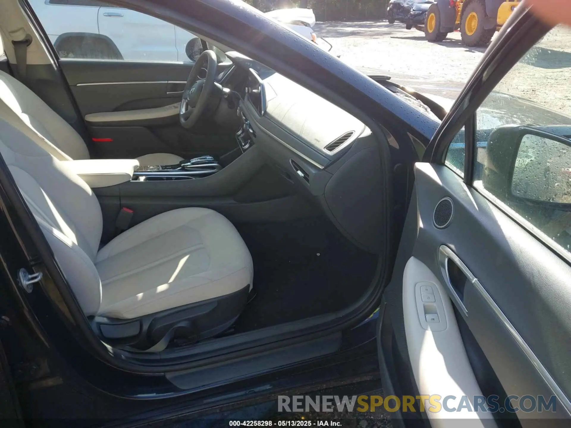 5 fotografías del automóvil dañado KMHL64JA3PA287926 HYUNDAI SONATA 2023