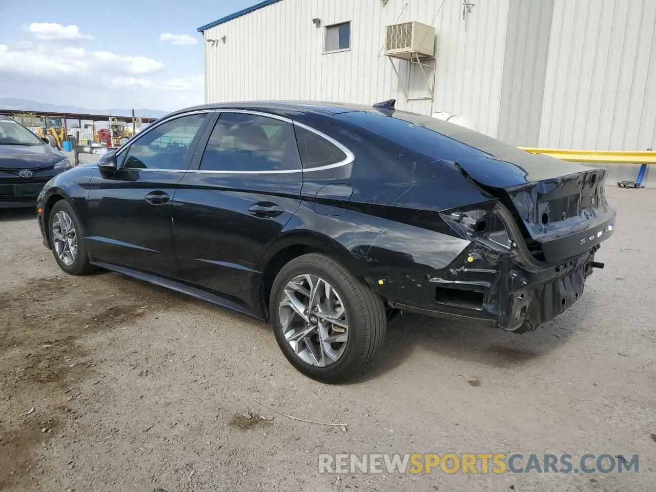 2 fotografías del automóvil dañado KMHL64JA6PA250370 HYUNDAI SONATA 2023