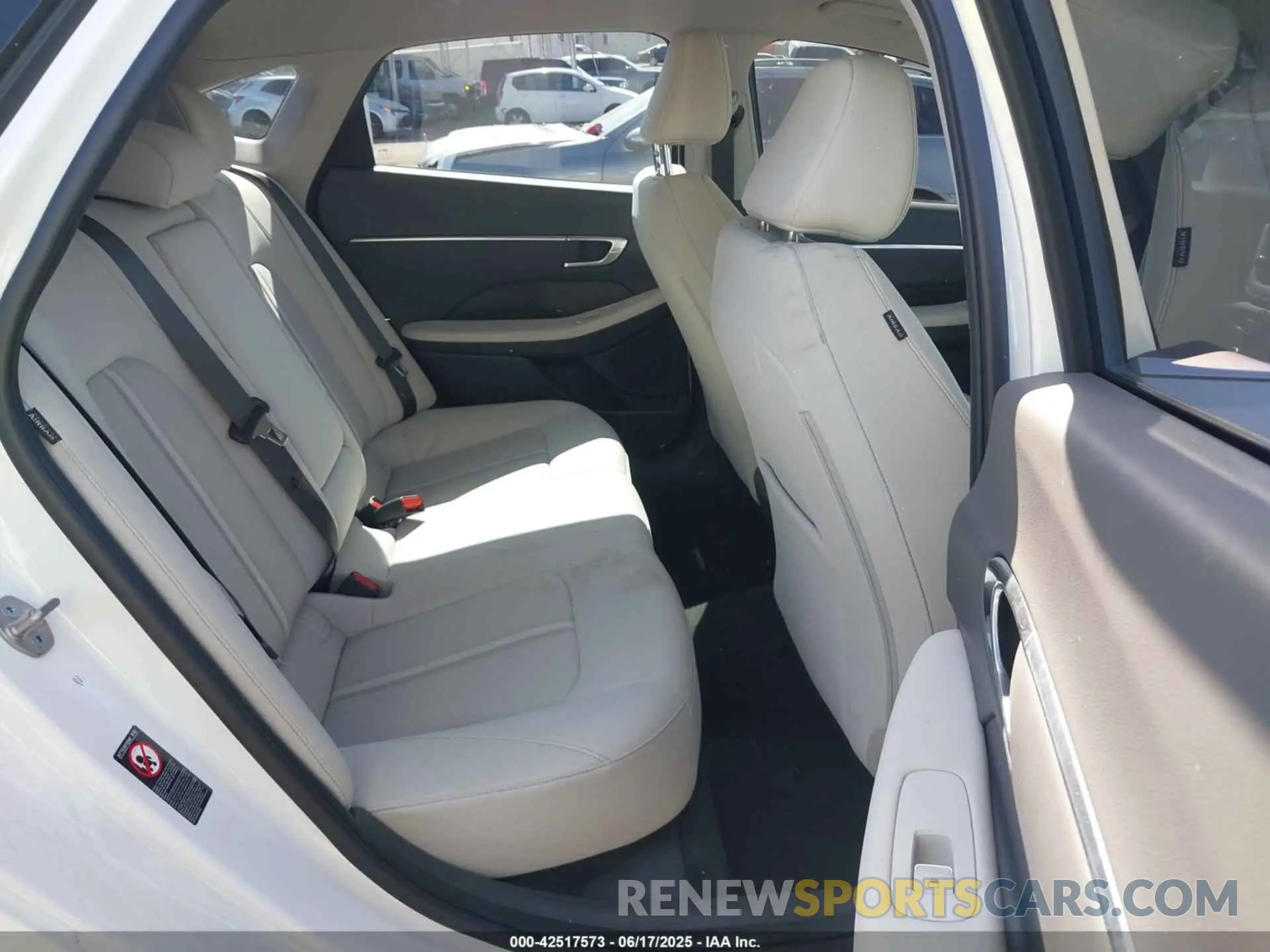 8 fotografías del automóvil dañado KMHL64JA6PA329215 HYUNDAI SONATA 2023