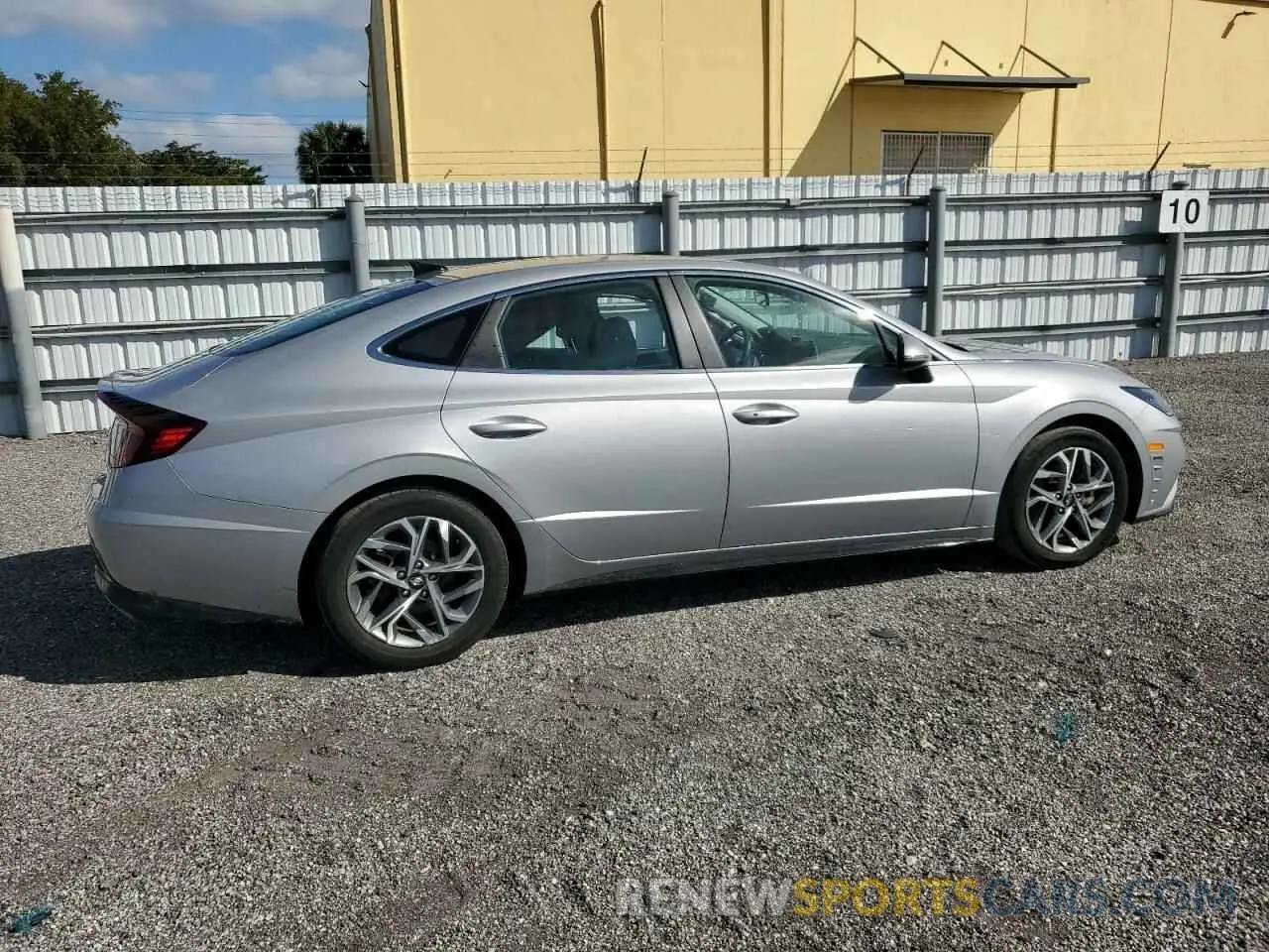 3 fotografías del automóvil dañado KMHL64JA7PA289355 HYUNDAI SONATA 2023