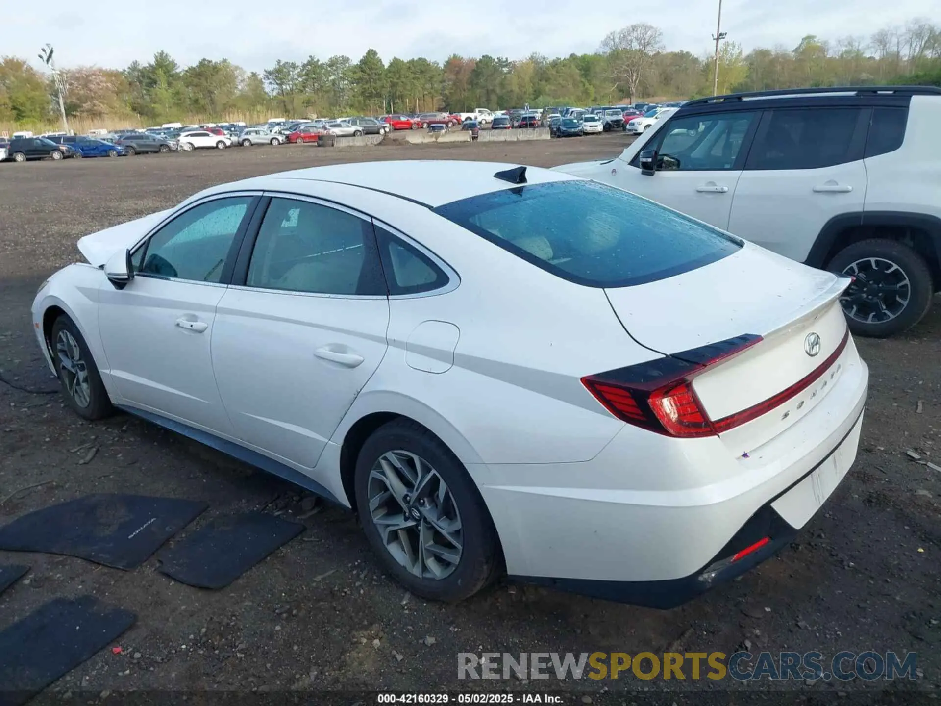 13 fotografías del automóvil dañado KMHL64JA8PA255960 HYUNDAI SONATA 2023