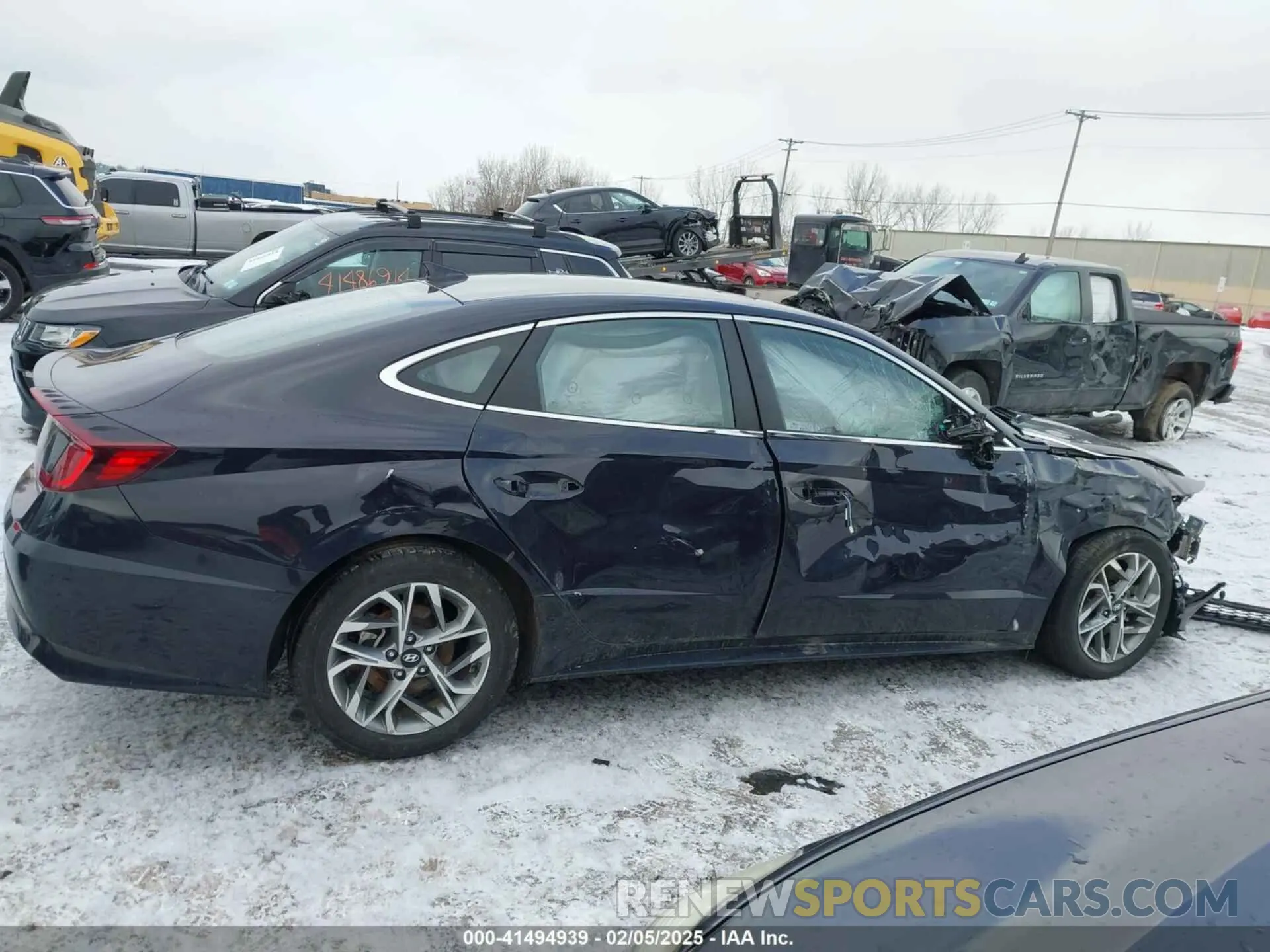 12 fotografías del automóvil dañado KMHL64JA8PA287405 HYUNDAI SONATA 2023