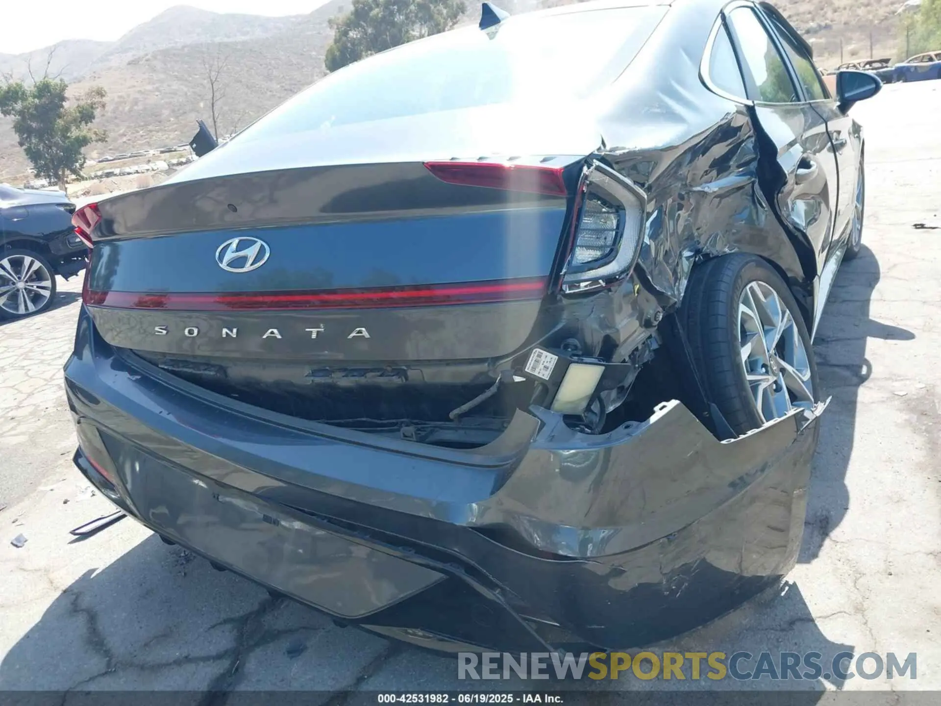 18 fotografías del automóvil dañado KMHL64JAXPA262957 HYUNDAI SONATA 2023