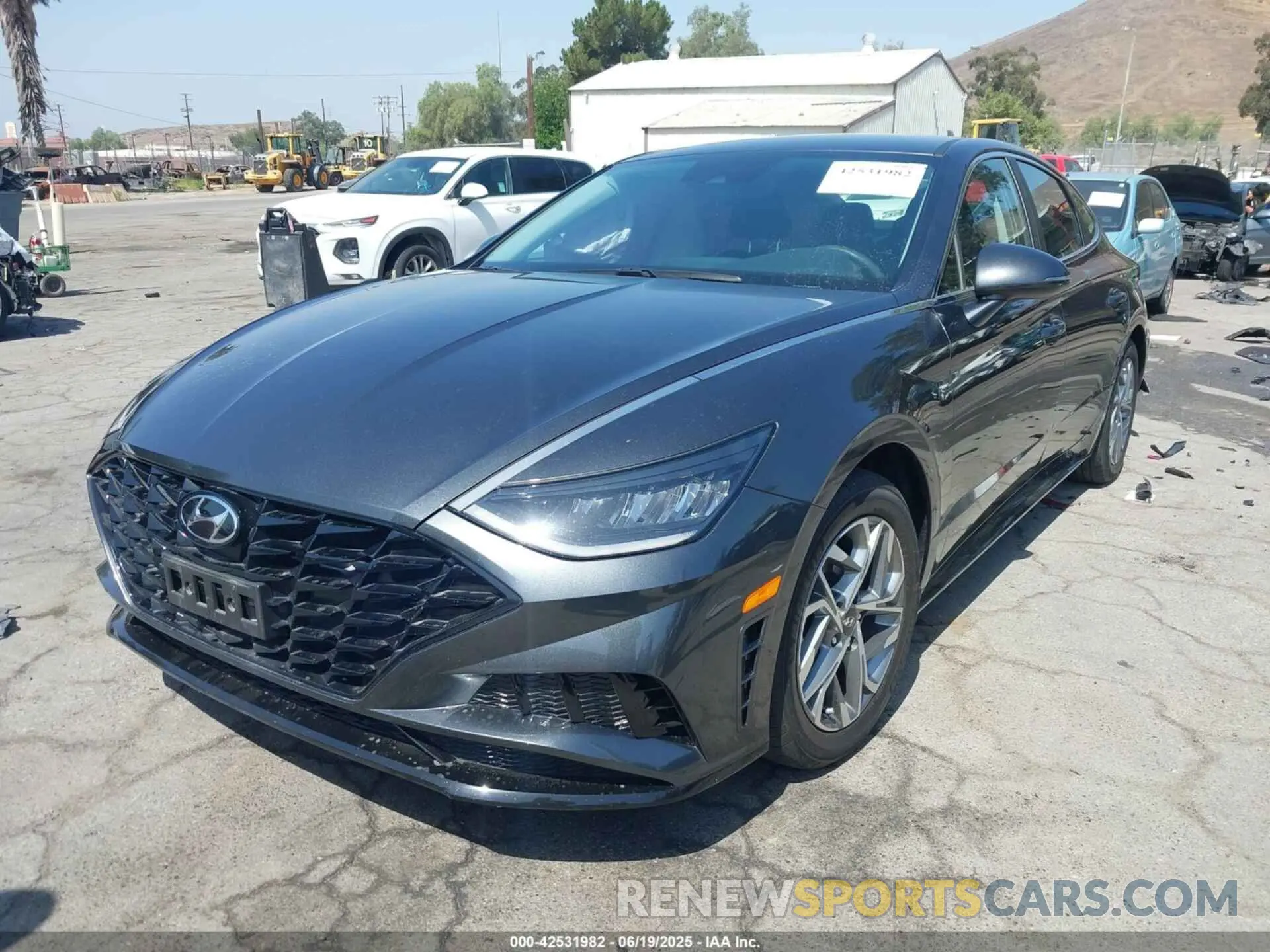 2 fotografías del automóvil dañado KMHL64JAXPA262957 HYUNDAI SONATA 2023