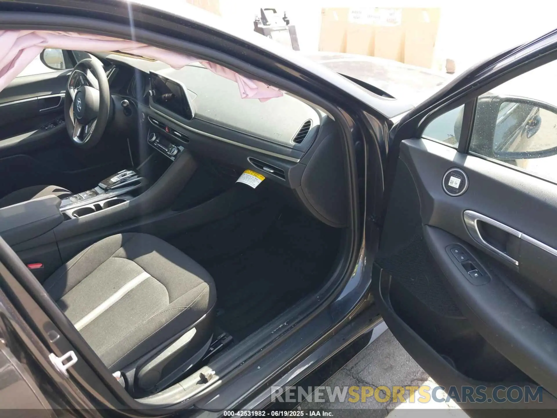 5 fotografías del automóvil dañado KMHL64JAXPA262957 HYUNDAI SONATA 2023