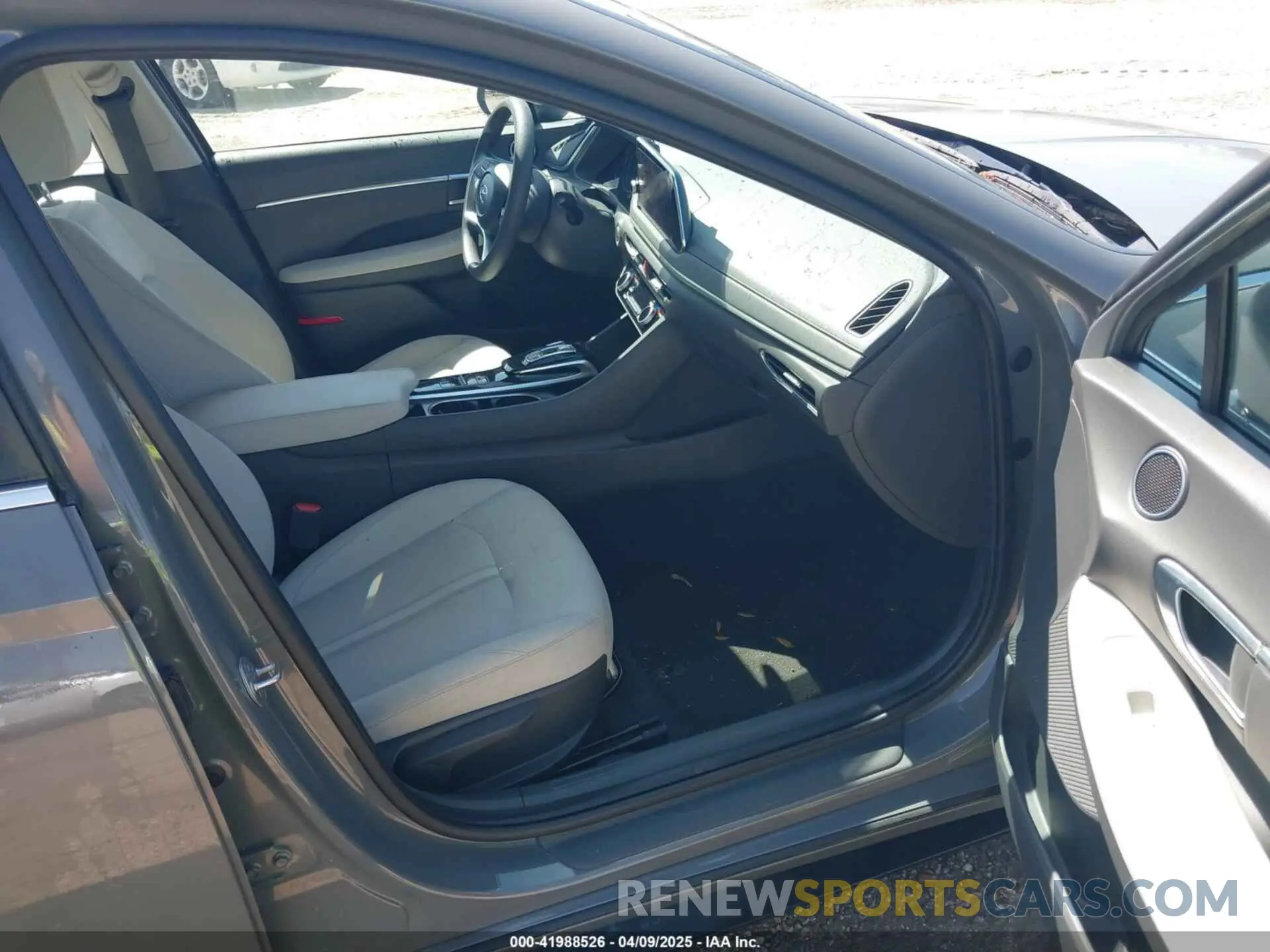 5 fotografías del automóvil dañado KMHL64JAXPA288278 HYUNDAI SONATA 2023