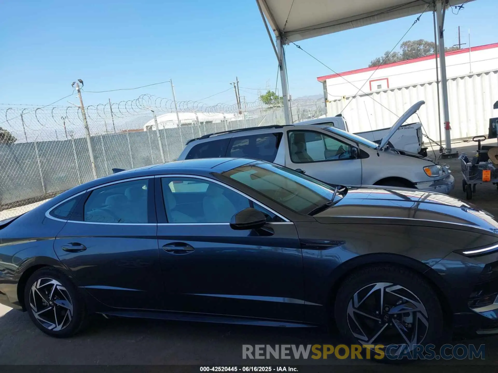 13 fotografías del automóvil dañado KMHL14JA1RA396404 HYUNDAI SONATA 2024