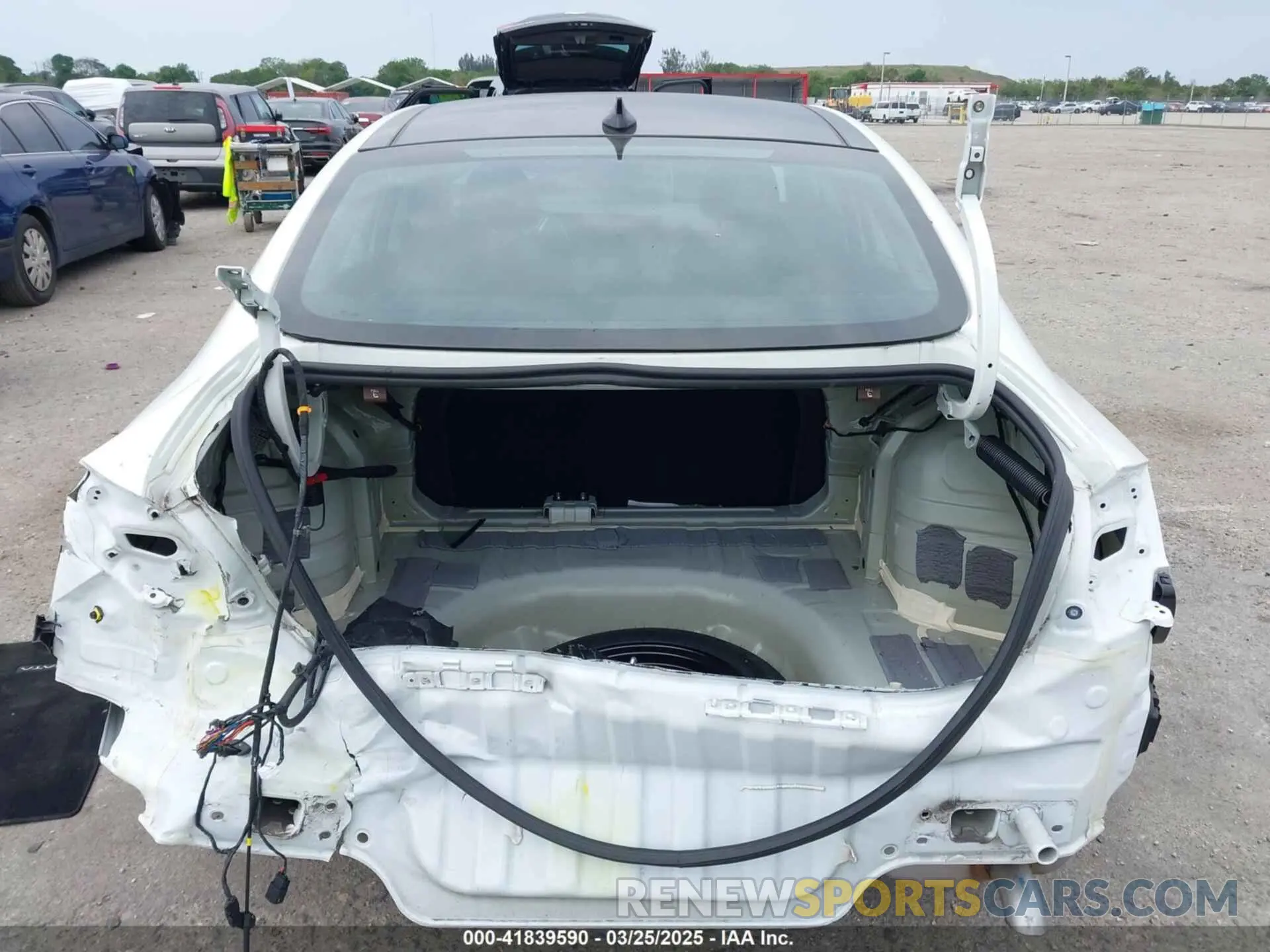 17 fotografías del automóvil dañado KMHL14JA1RA418157 HYUNDAI SONATA 2024