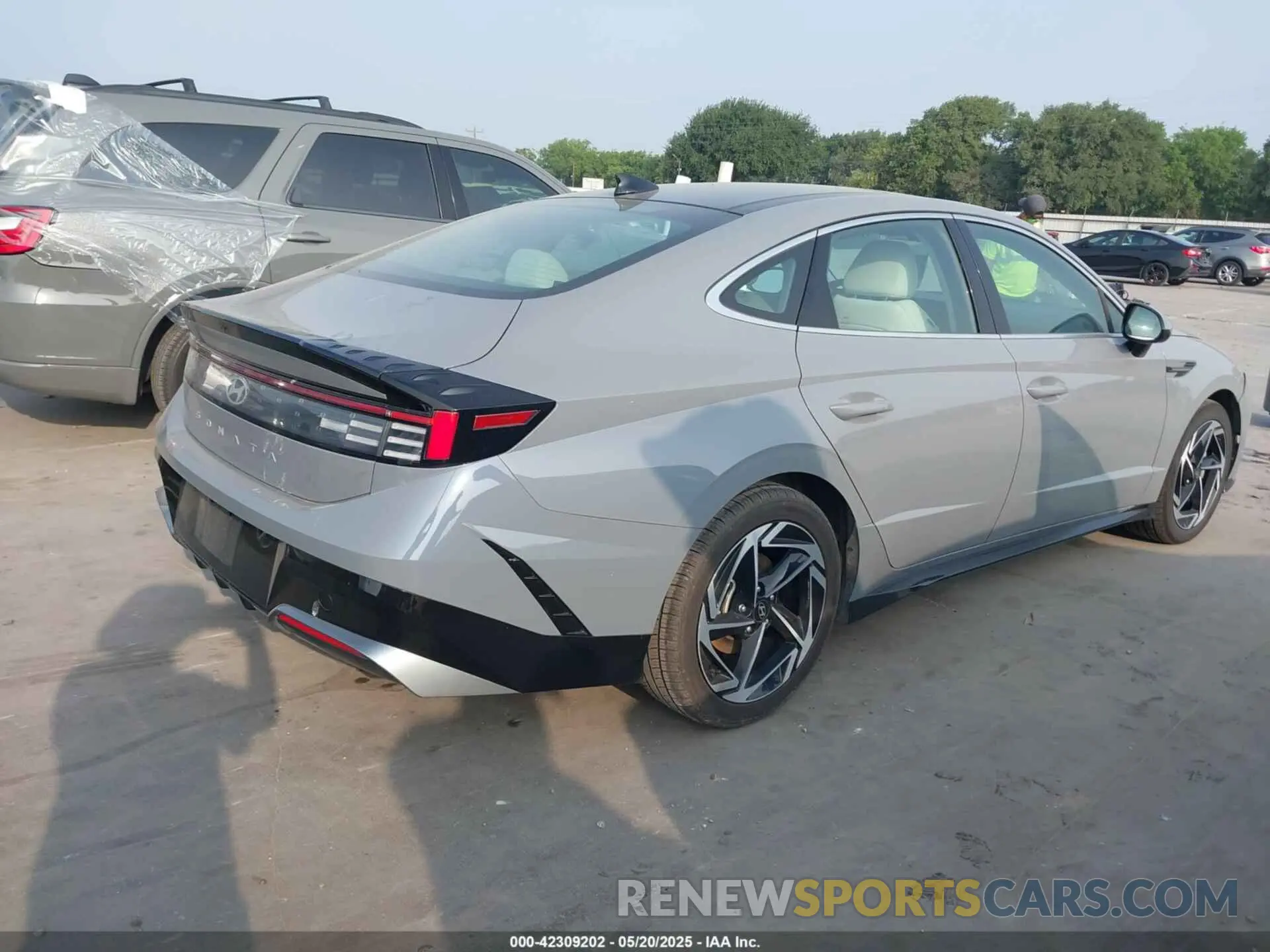 4 fotografías del automóvil dañado KMHL14JA2RA350015 HYUNDAI SONATA 2024