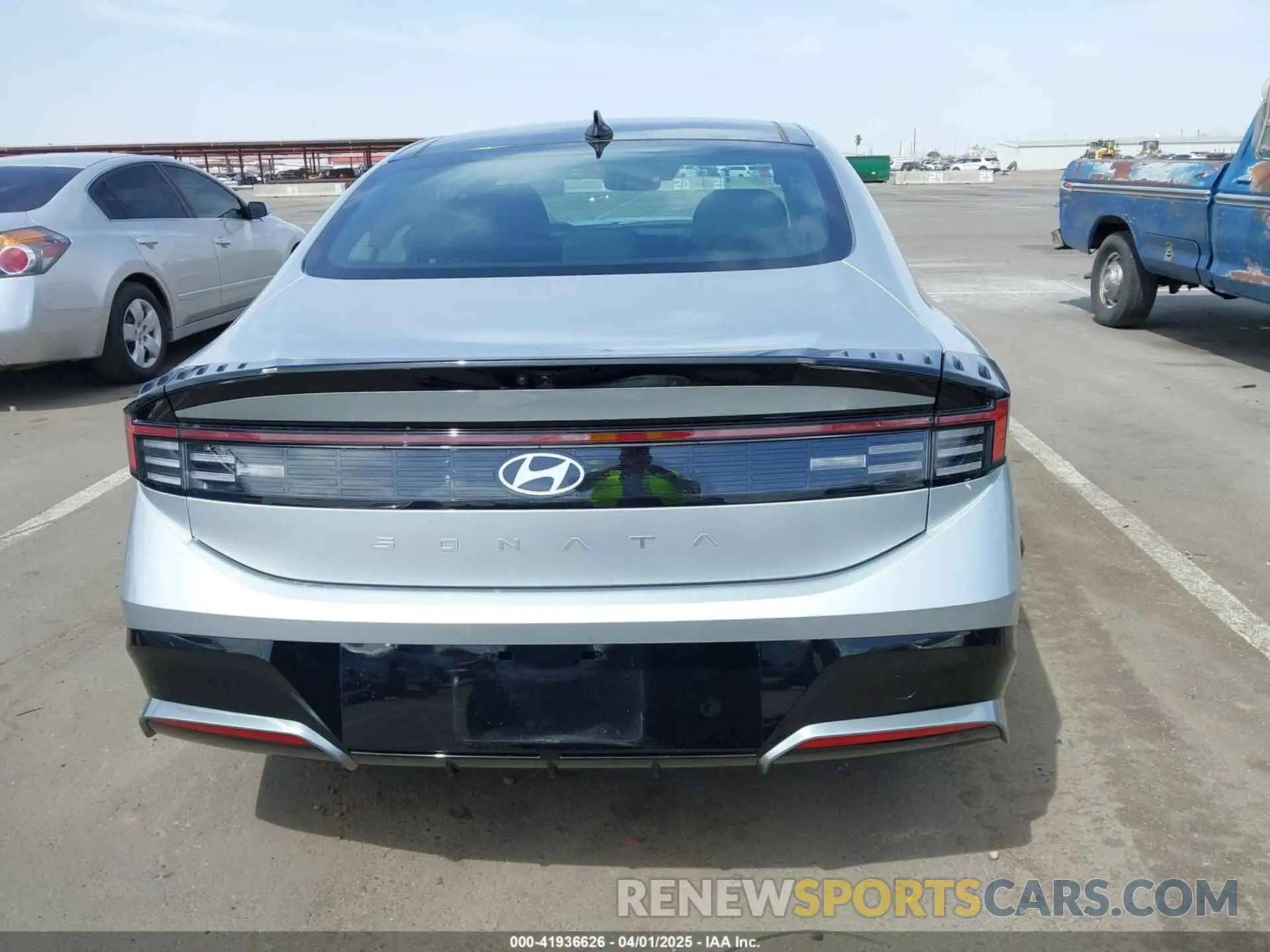 16 fotografías del automóvil dañado KMHL14JA2RA352363 HYUNDAI SONATA 2024