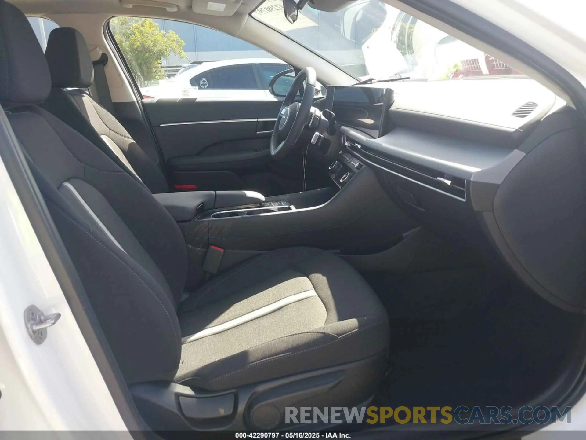 5 fotografías del automóvil dañado KMHL14JA6RA426688 HYUNDAI SONATA 2024