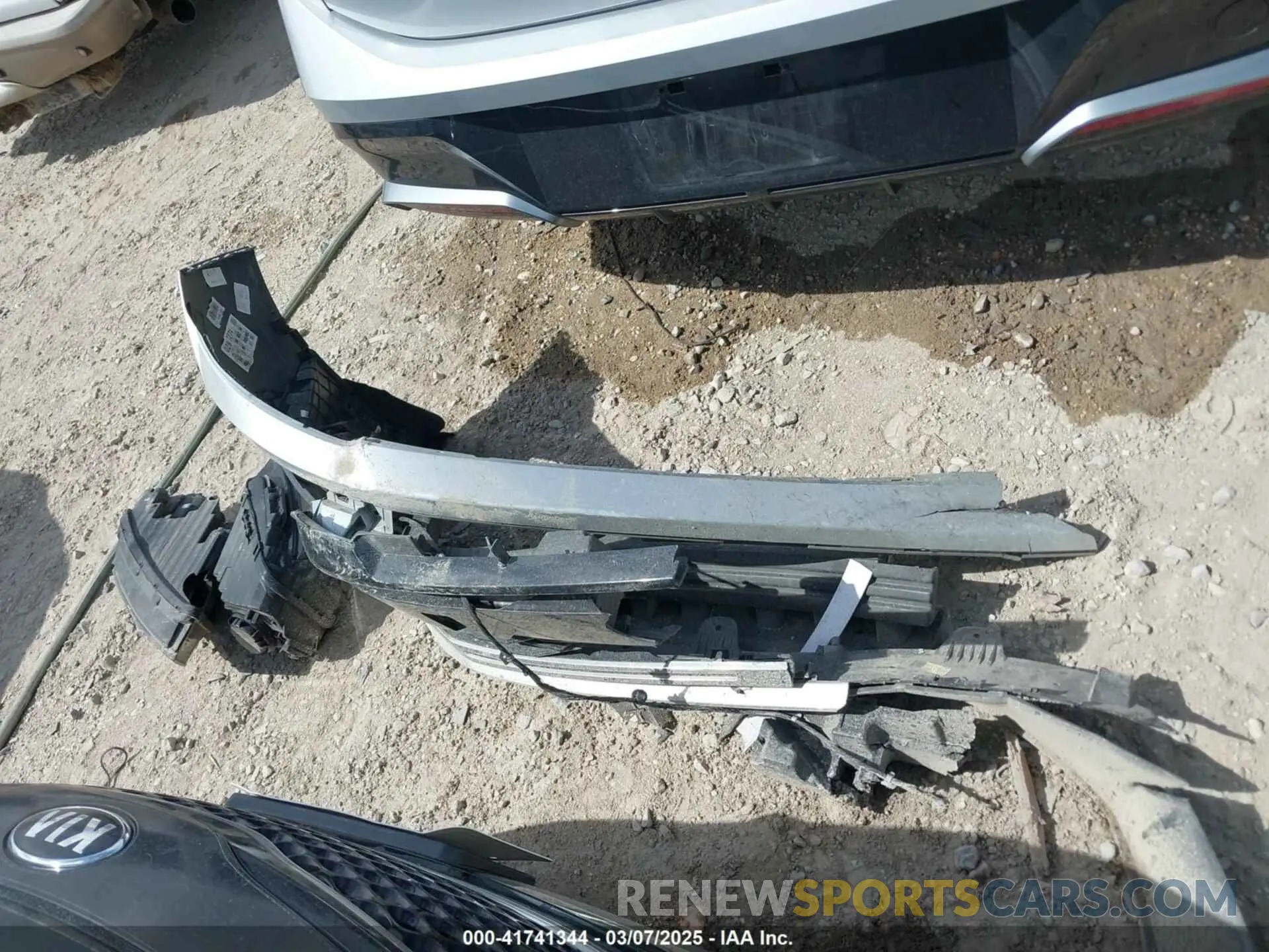 12 fotografías del automóvil dañado KMHL14JA8RA363268 HYUNDAI SONATA 2024