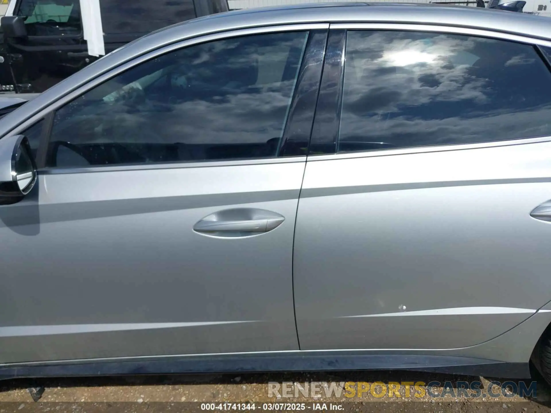15 fotografías del automóvil dañado KMHL14JA8RA363268 HYUNDAI SONATA 2024