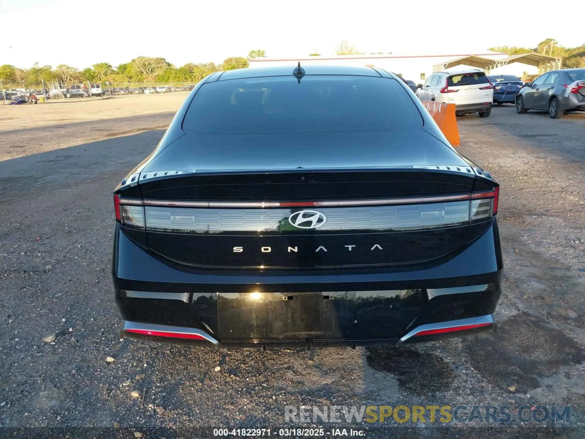 16 fotografías del automóvil dañado KMHL14JA9RA404278 HYUNDAI SONATA 2024