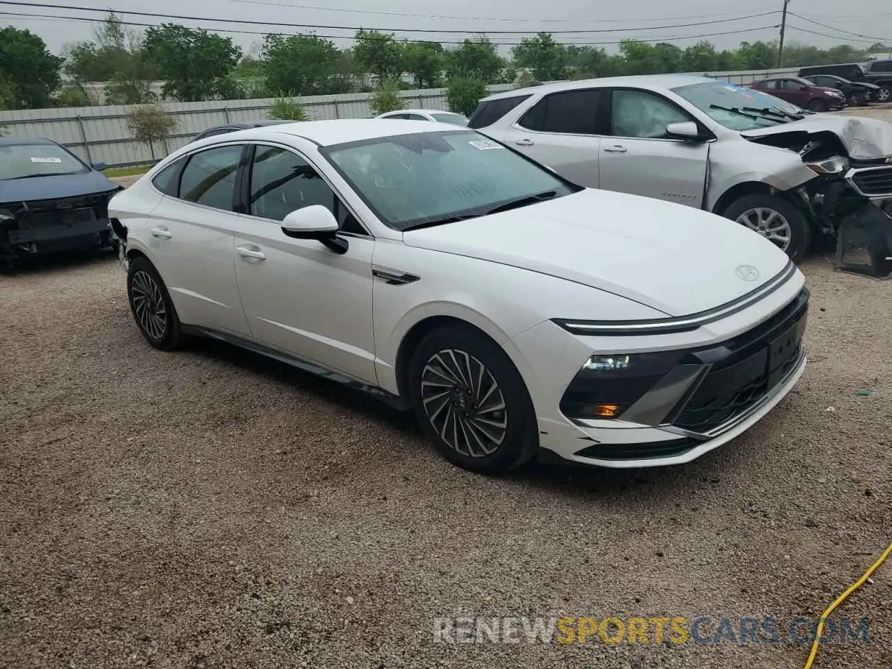 4 fotografías del automóvil dañado KMHL34JJ3RA099399 HYUNDAI SONATA 2024