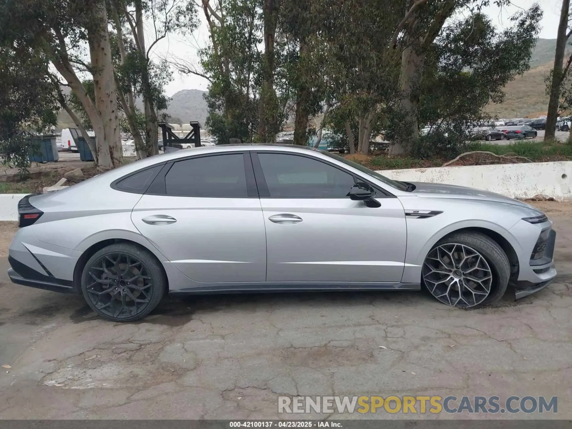 13 fotografías del automóvil dañado KMHL54JC8RA420283 HYUNDAI SONATA 2024