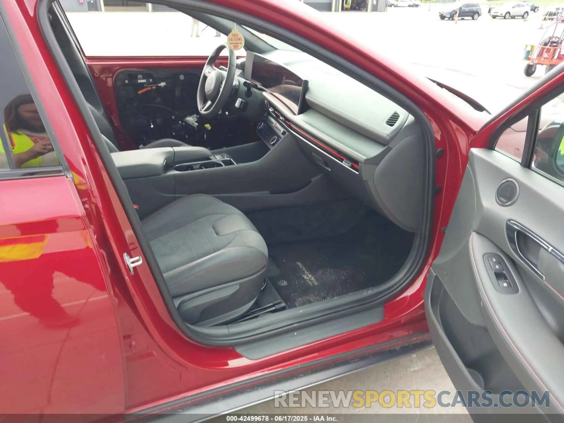 5 fotografías del automóvil dañado KMHL54JC9RA363916 HYUNDAI SONATA 2024