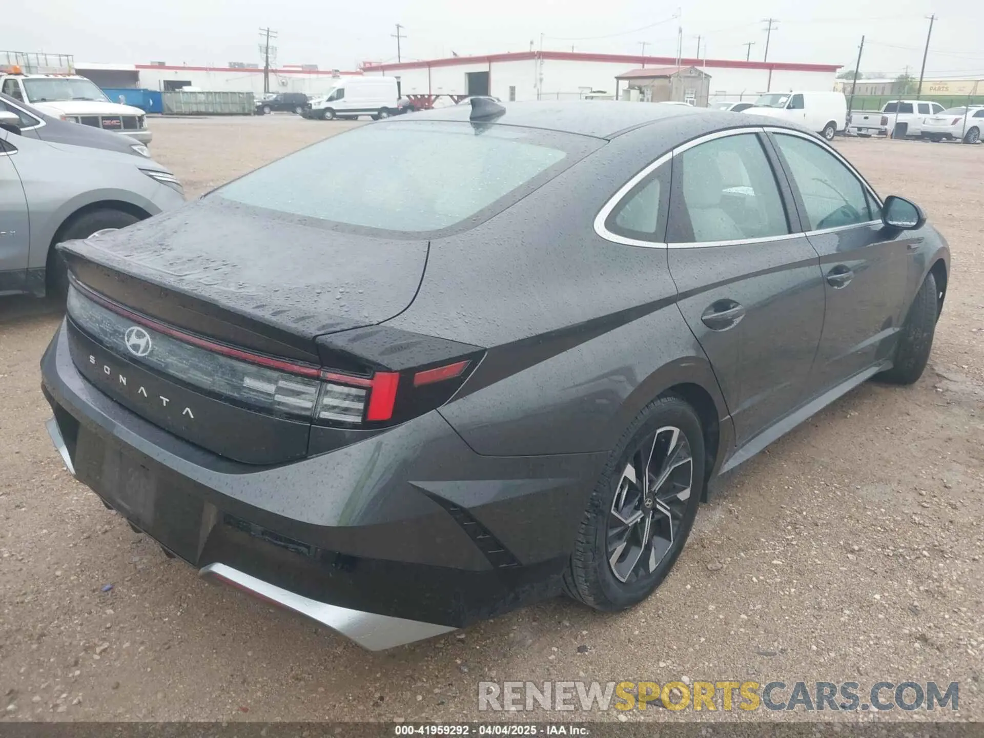 4 fotografías del automóvil dañado KMHL64JA0RA386903 HYUNDAI SONATA 2024